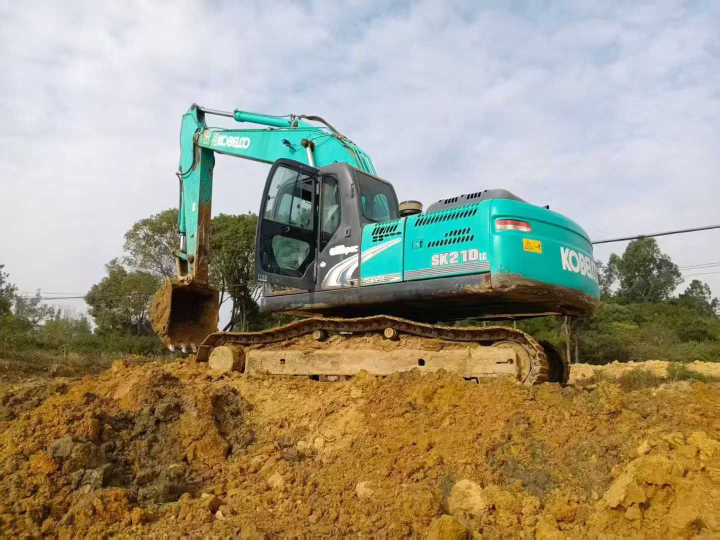 Used Kobelco SK210 Excavator 2011 Model