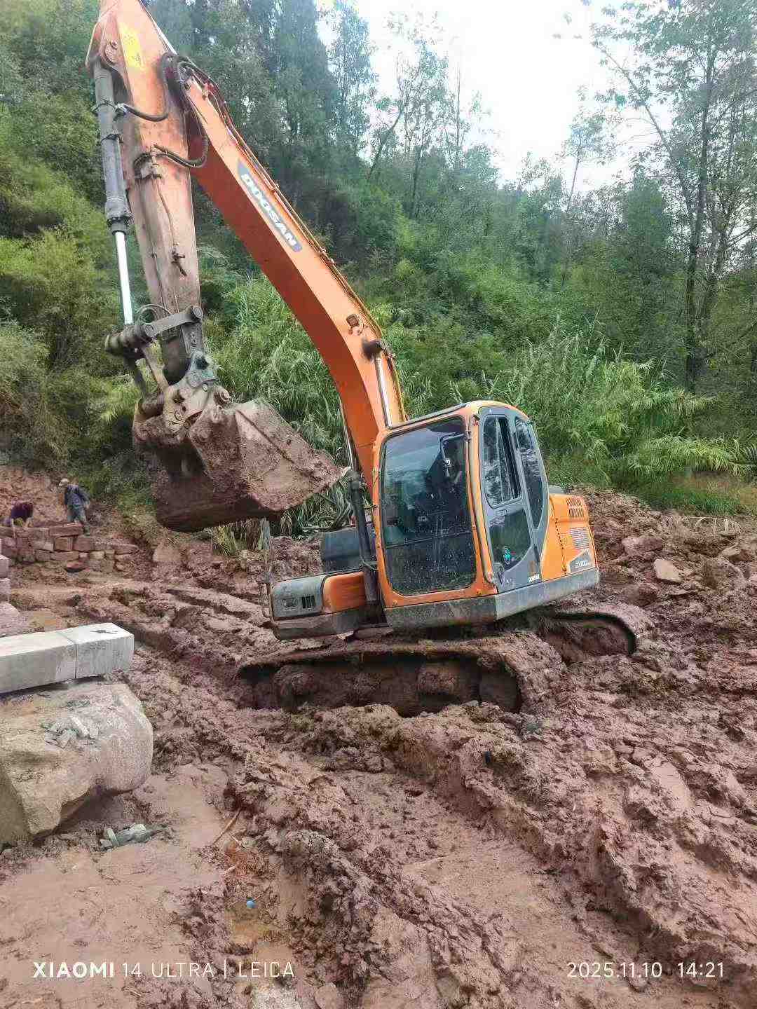 Used Doosan DH130LC-V Excavator 2020 Model / 2