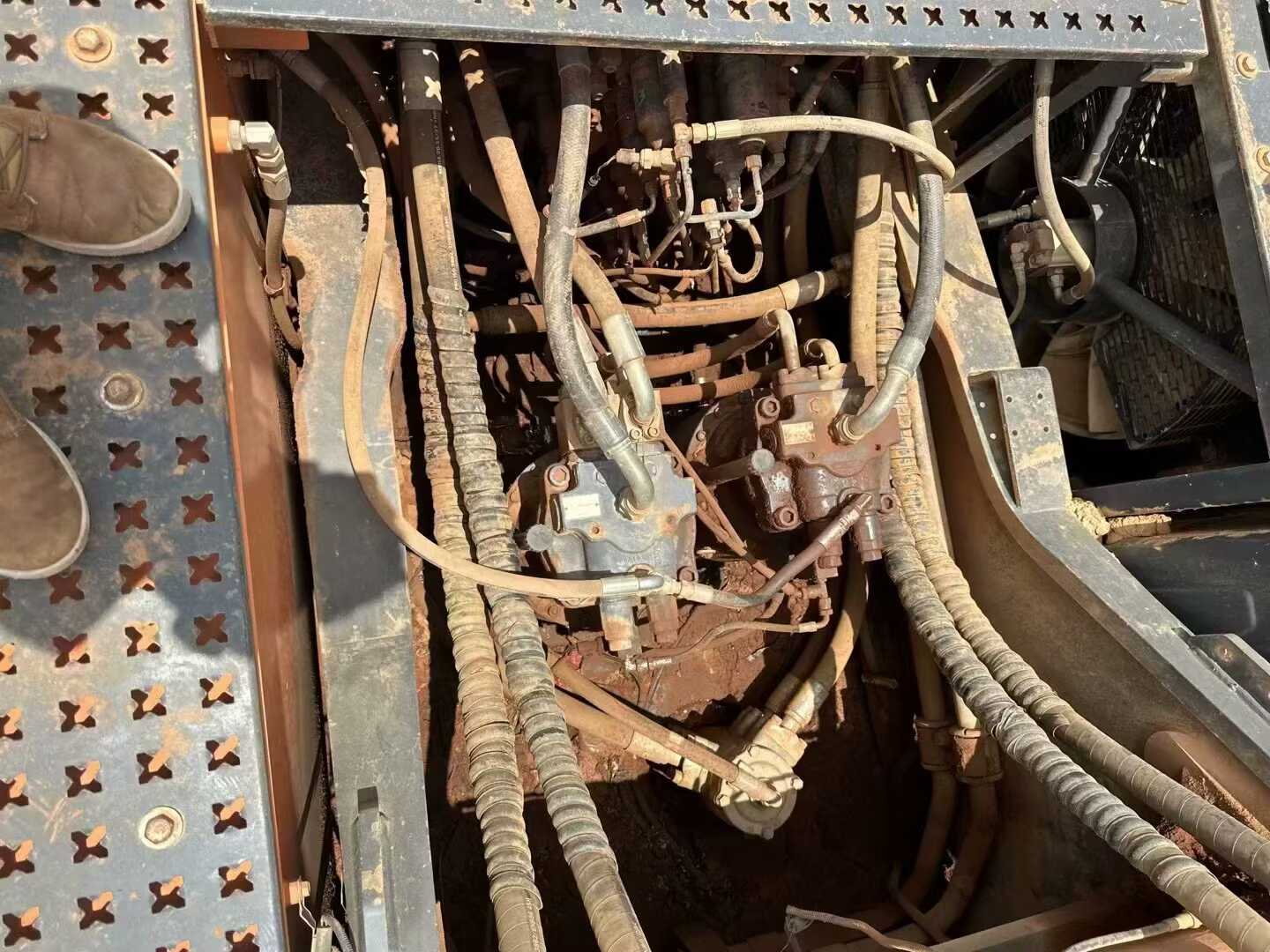 Used Doosan DX500 Excavator 2016 Model / 5