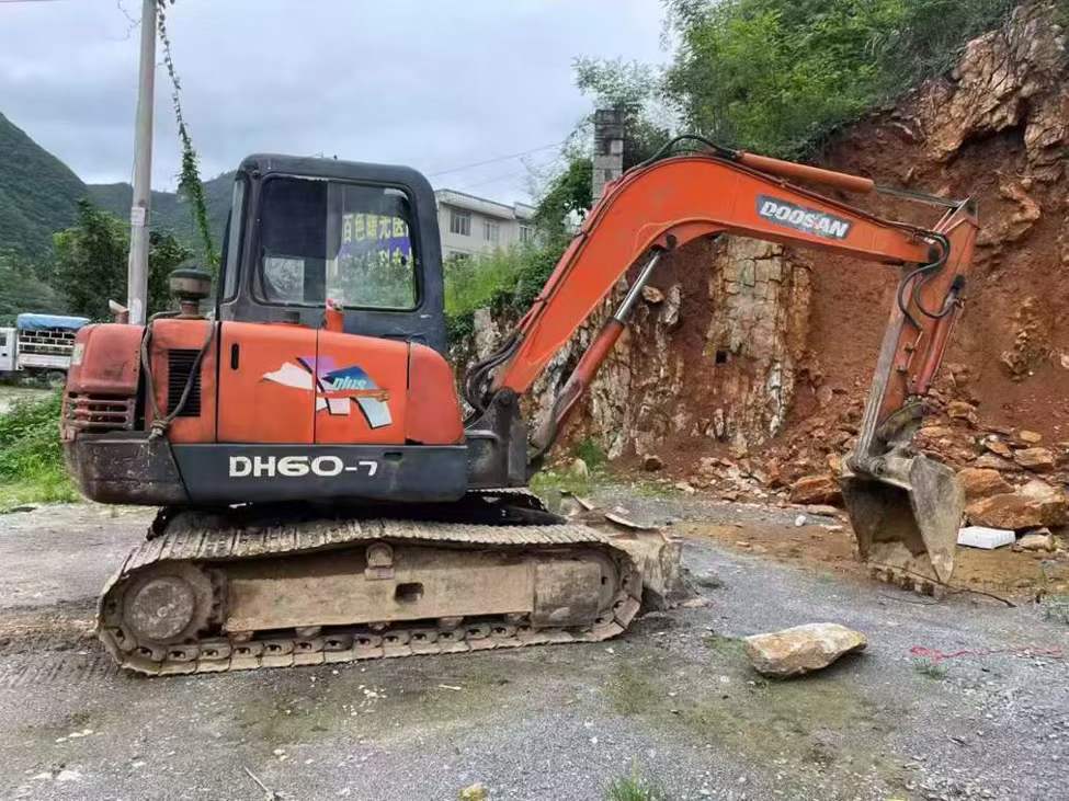 Used Doosan DH55 Excavator 2016 Model / 2
