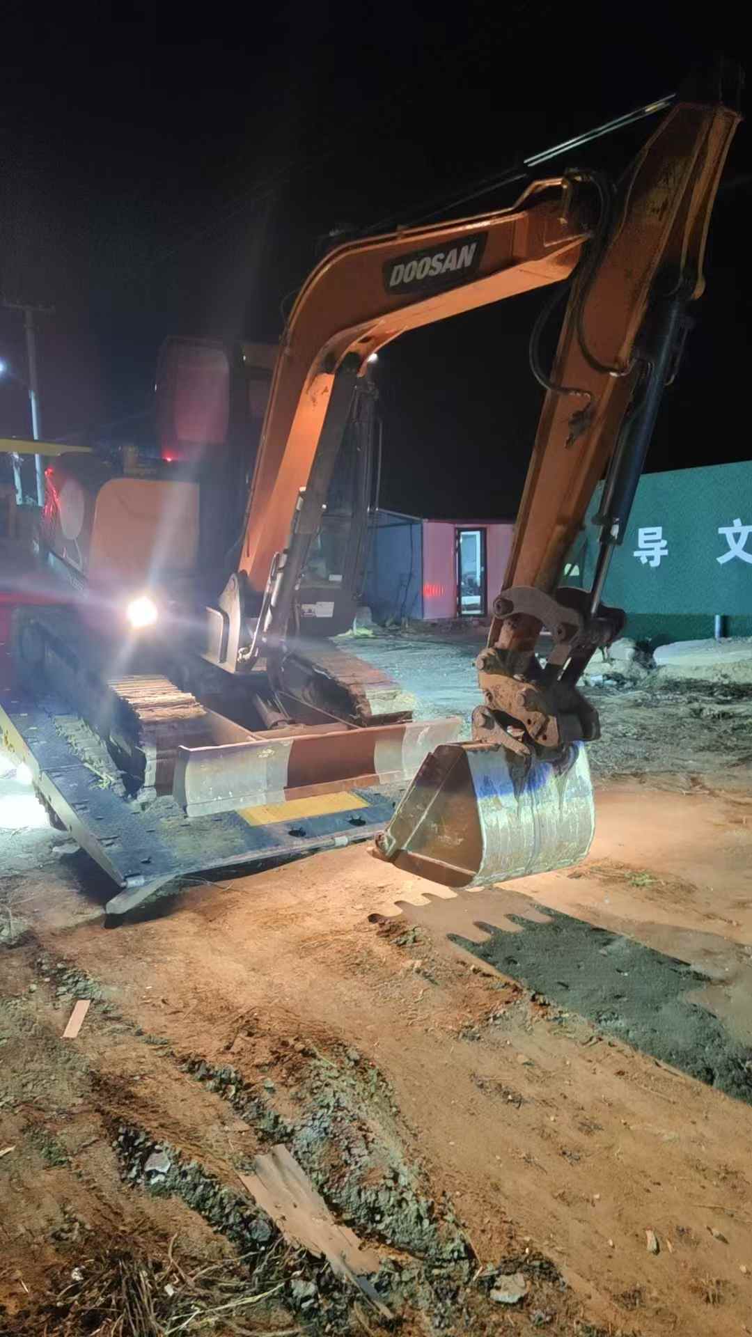 Used Doosan DH55 Excavator 2021 Model / 9