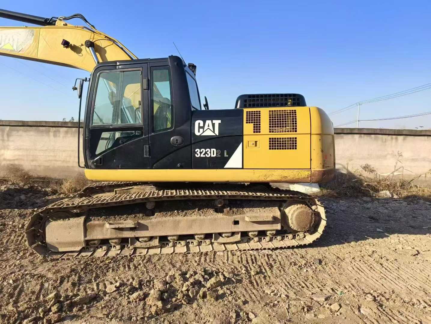 Used Caterpillar 323D2L Excavator 2017 Model