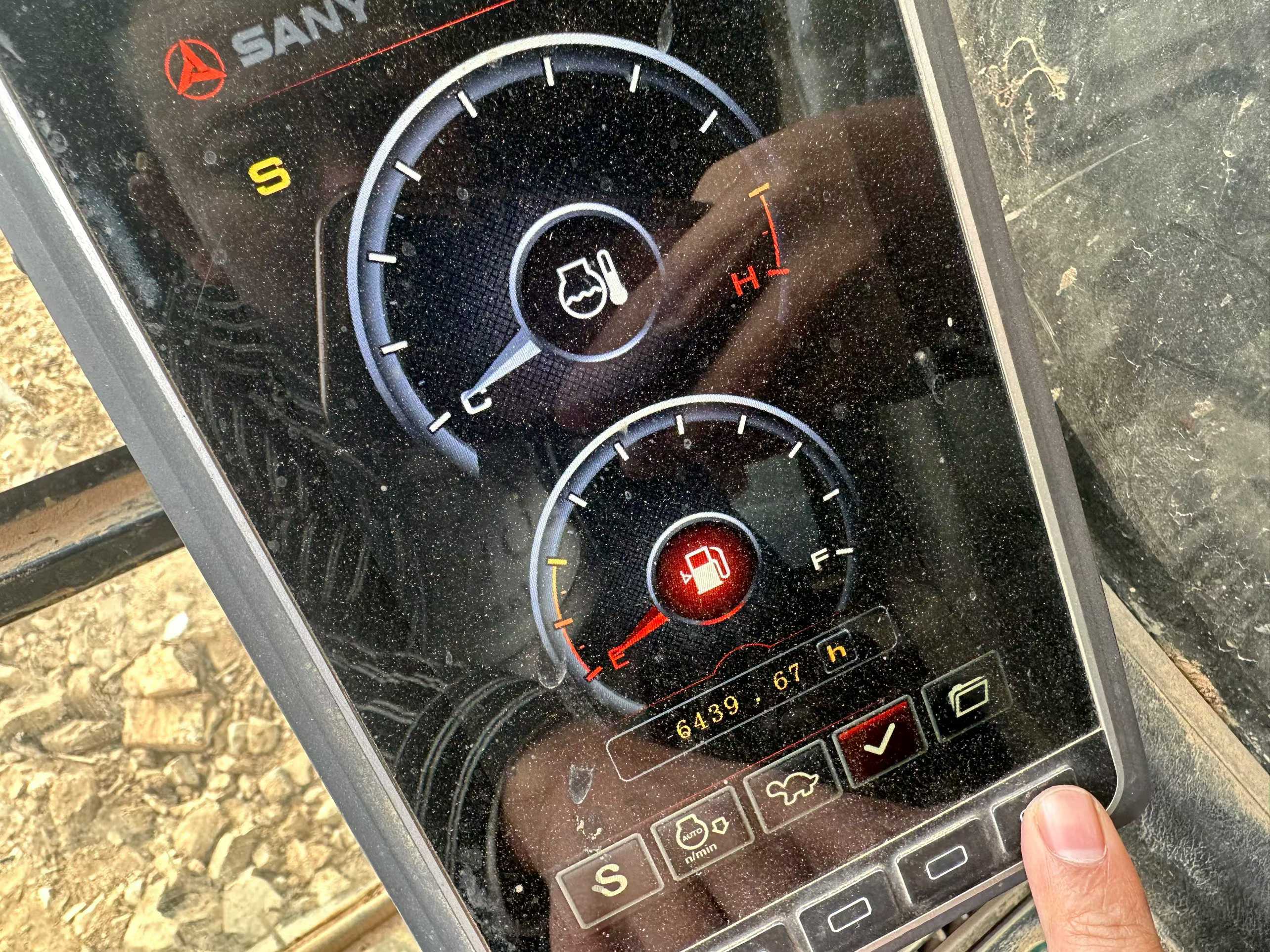 Used Sany SY200H Excavator 2021 Model / 5