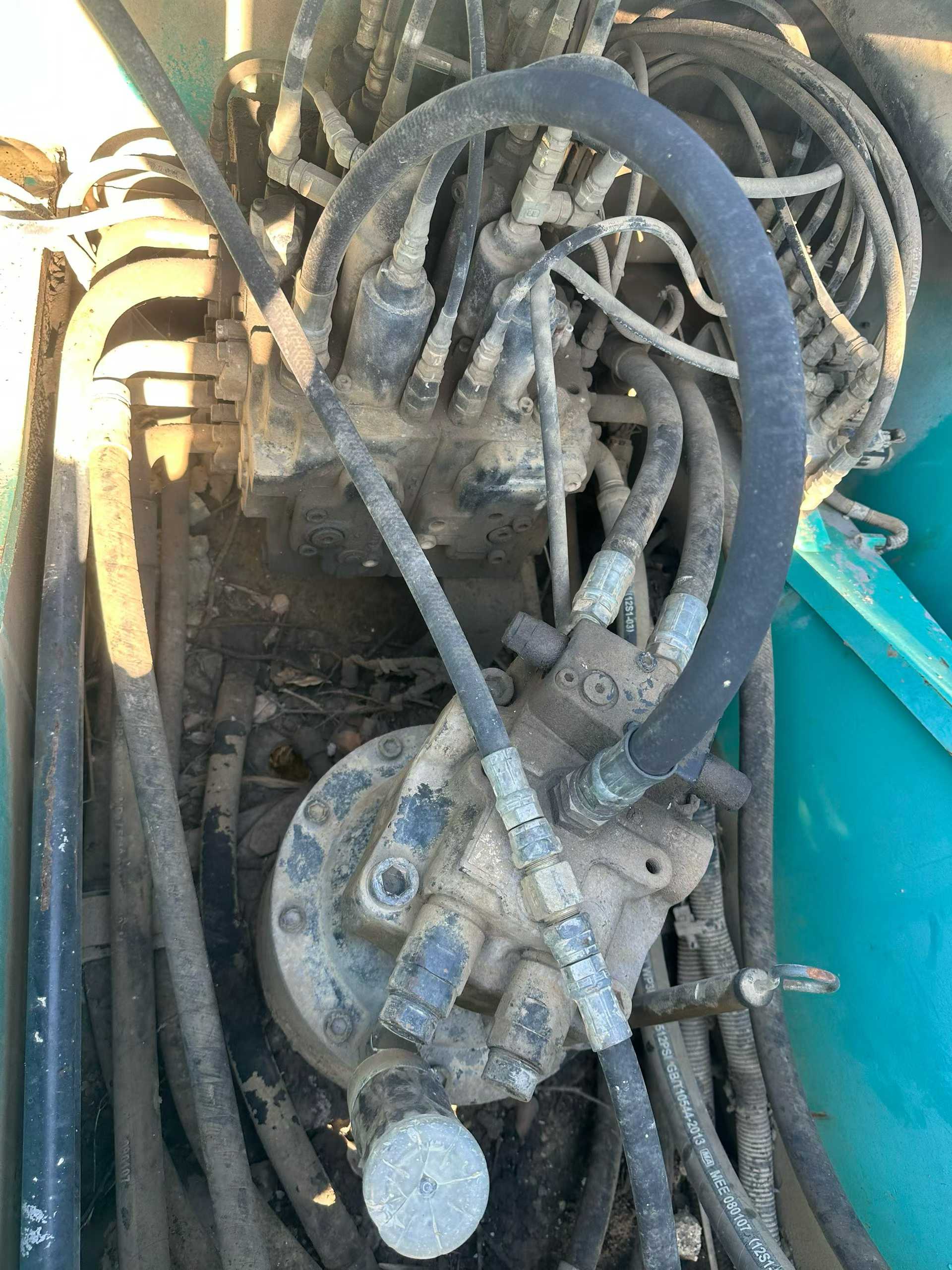 Used Kobelco SK2008 Excavator 2010 Model / 6