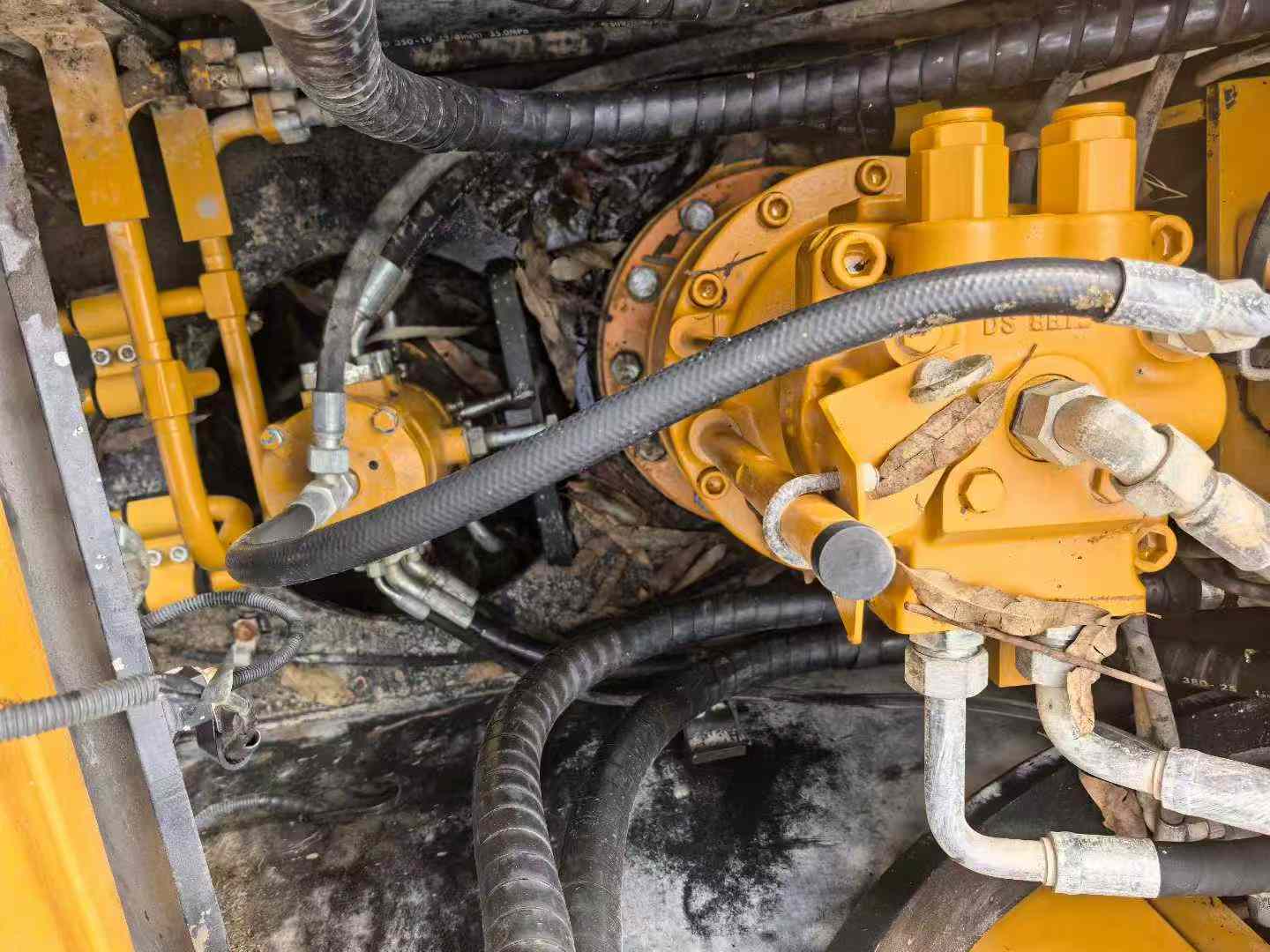 Used Sany SY200H Excavator 2019 Model / 7