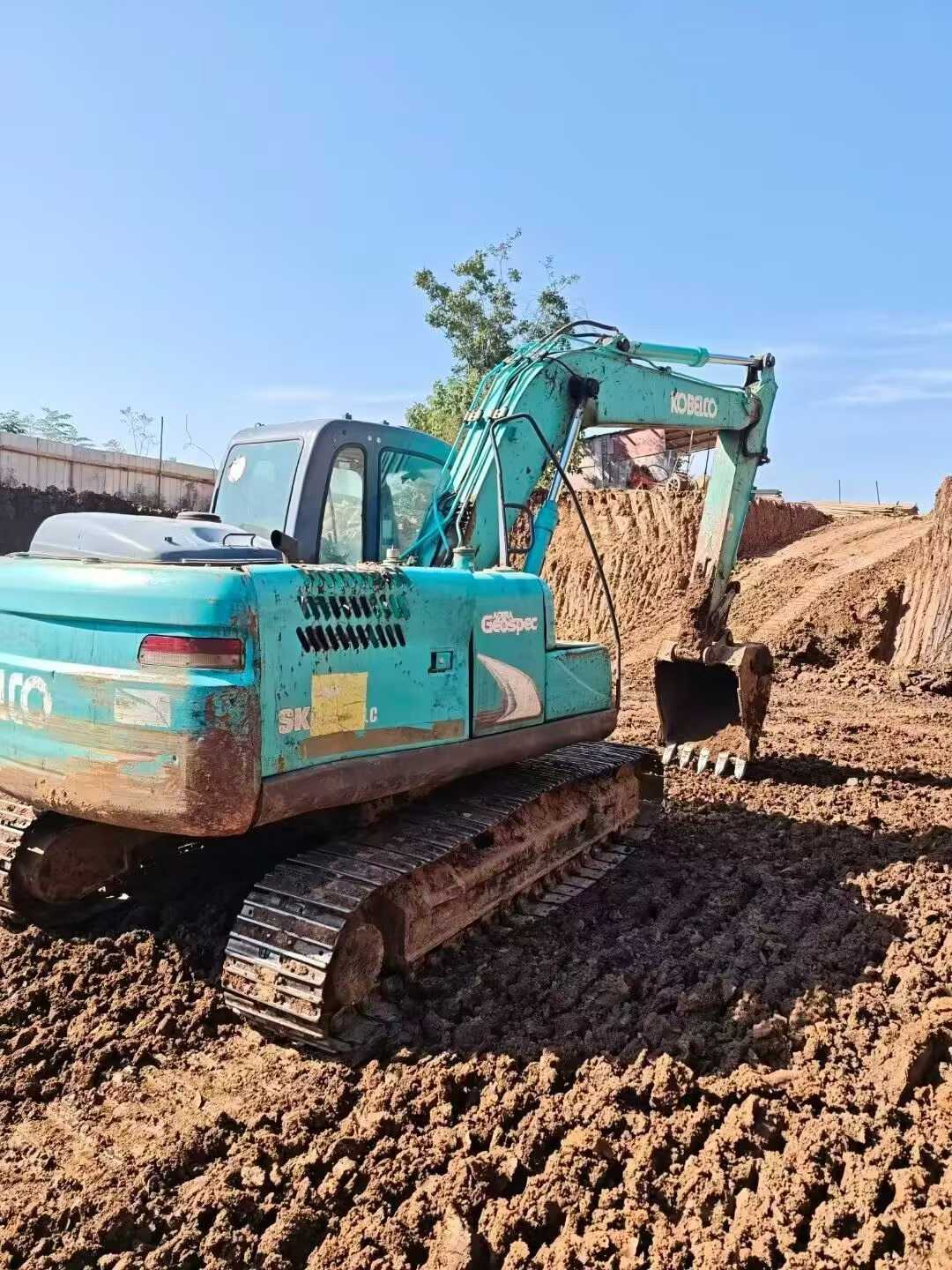 Used Kobelco SK140 Excavator 2016 Model / 6