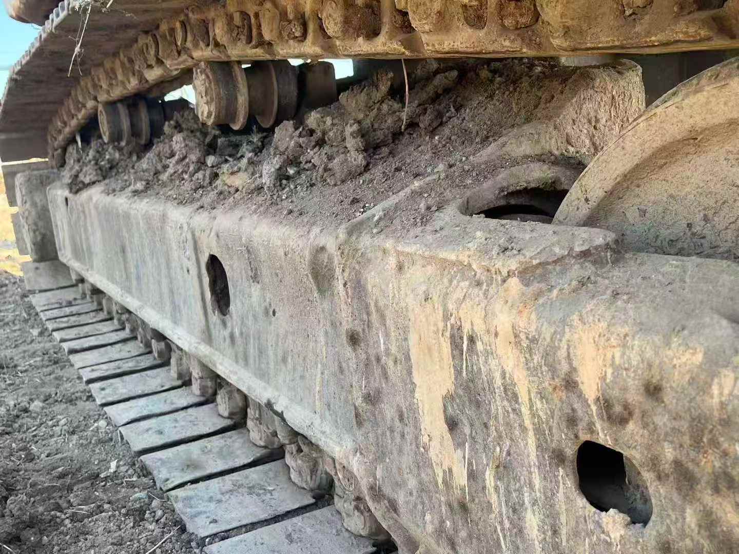 Used Komatsu PC200-8 Excavator 2010 Model / 8