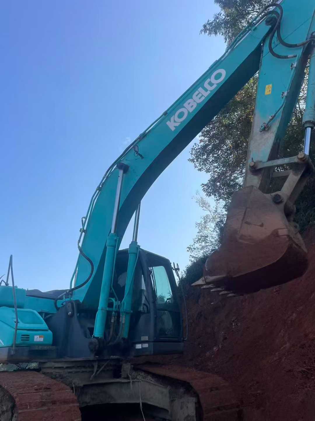 Used Kobelco SK200 Excavator 2018 Model / 7