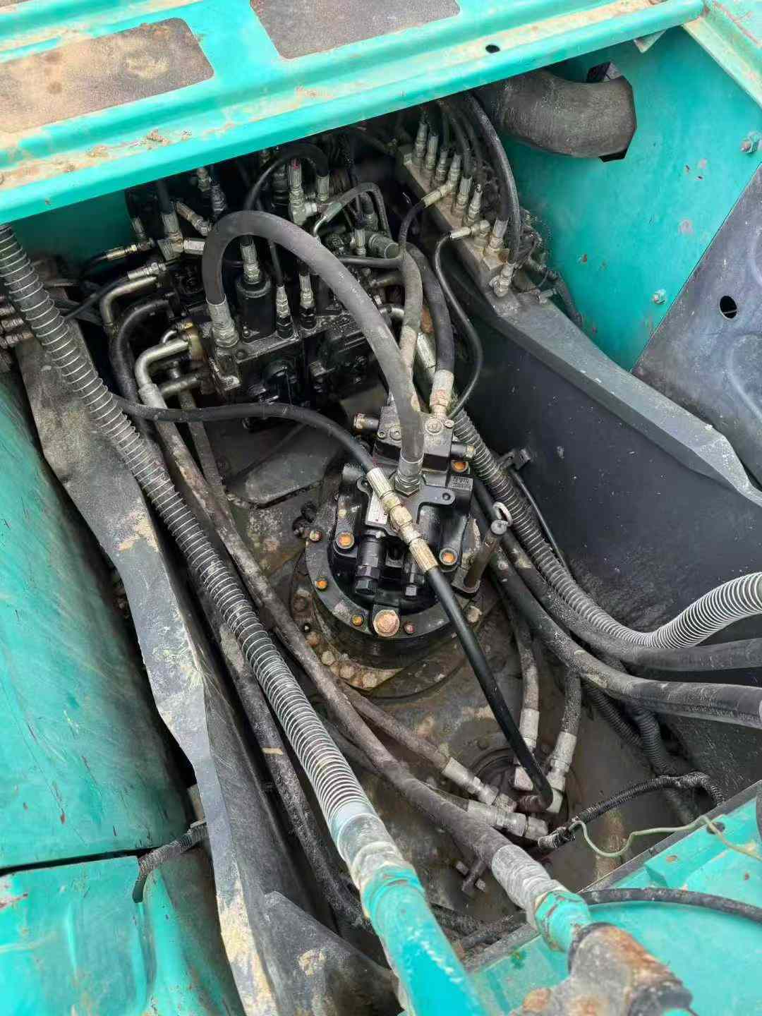 Used Kobelco SK210 Excavator 2015 Model / 7