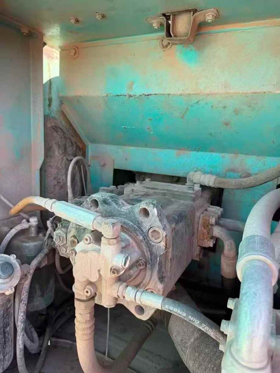 Used Kobelco SK200-11 Excavator 2016 Model / 5