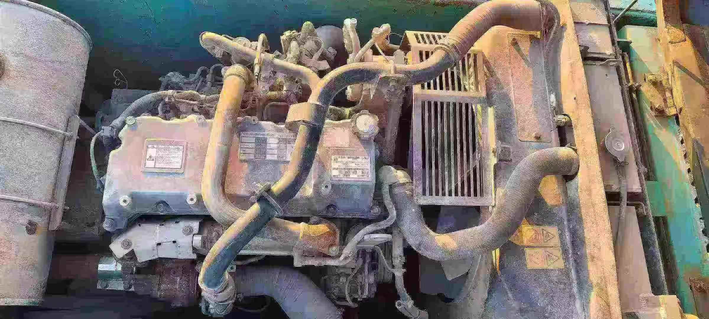 Used Kobelco SK210 Excavator 2013 Model / 8