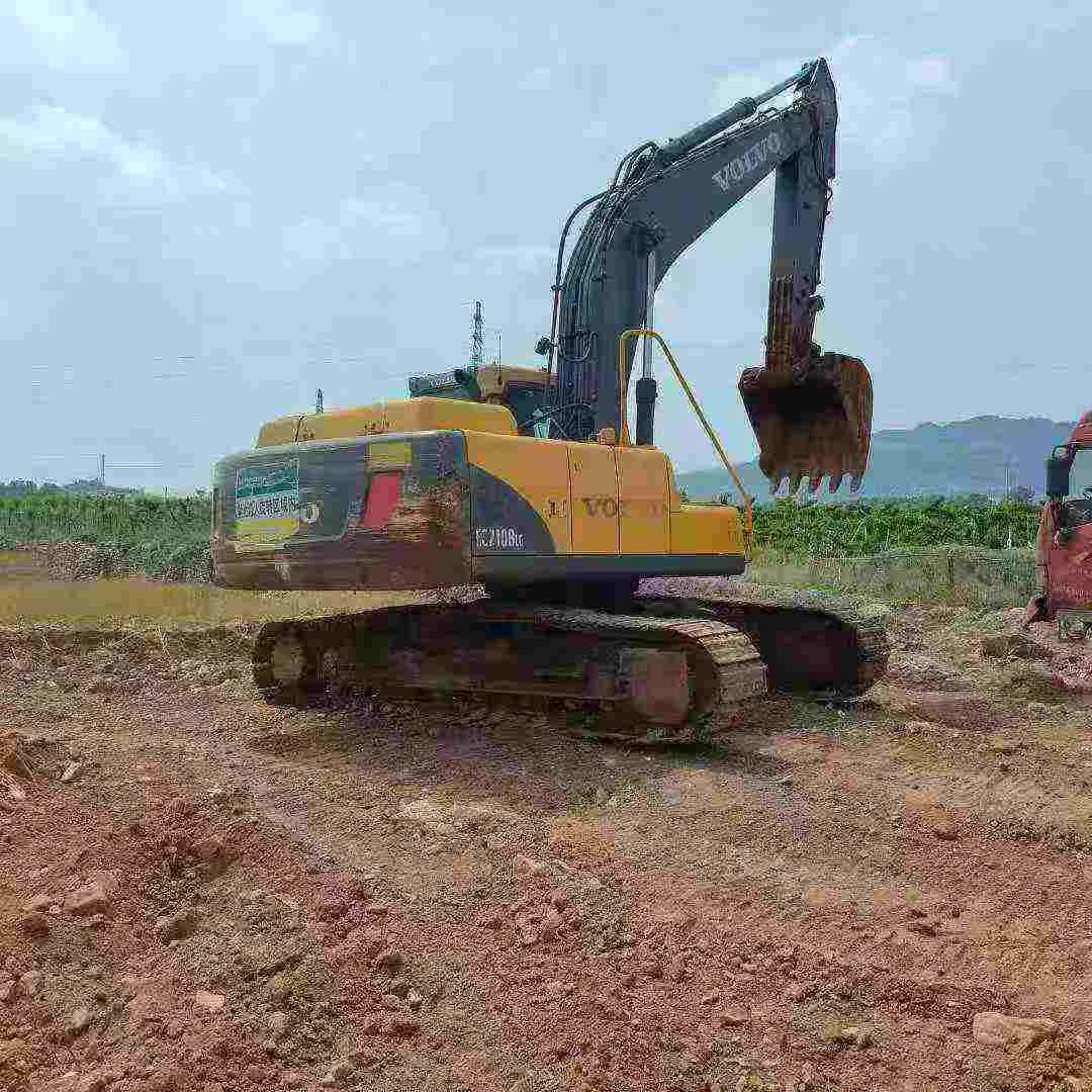 Used Volvo EW70 Excavator 2013 Model / 3