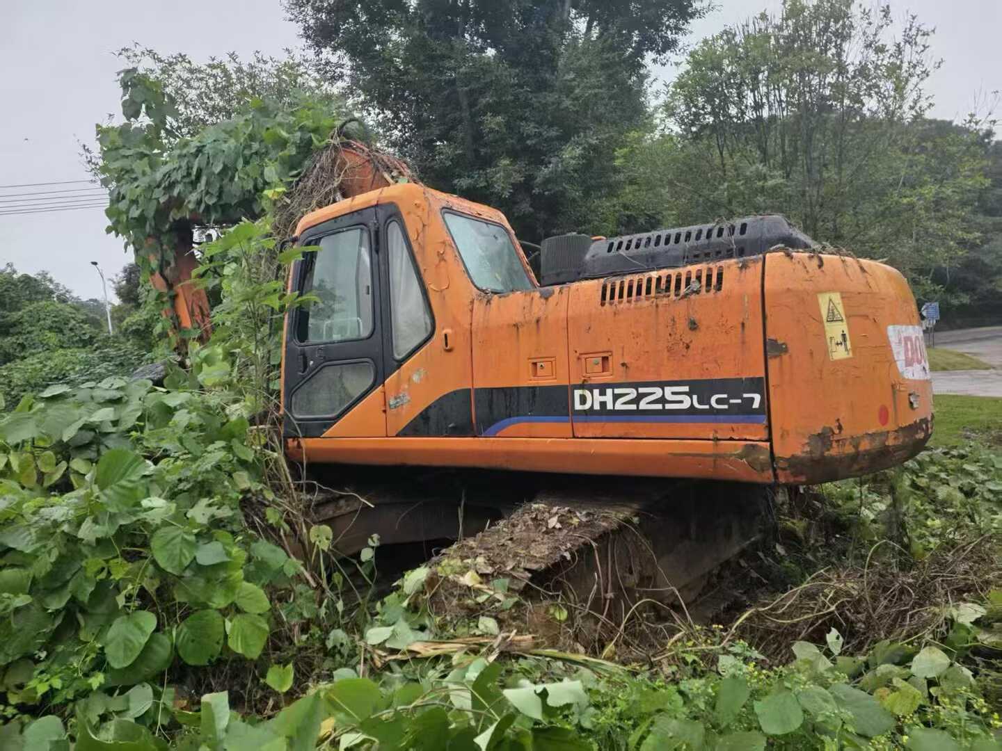 Used Doosan S225 Excavator 2016 Model / 3
