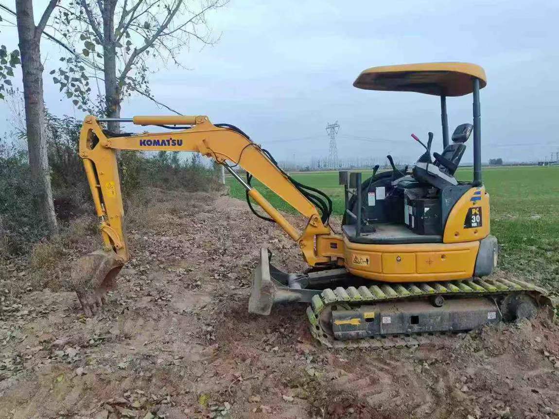 Used Komatsu PC30MR-3 Excavator 2016 Model