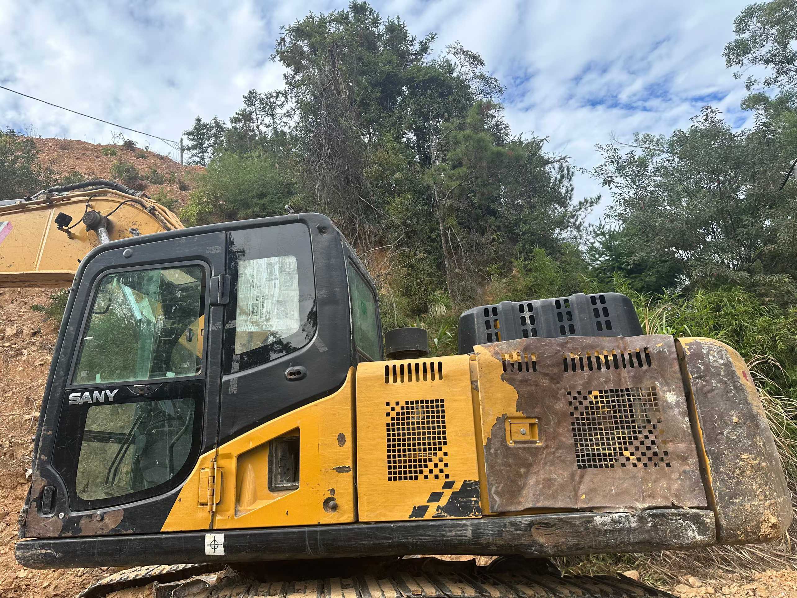 Used Sany SY200H Excavator 2021 Model / 8