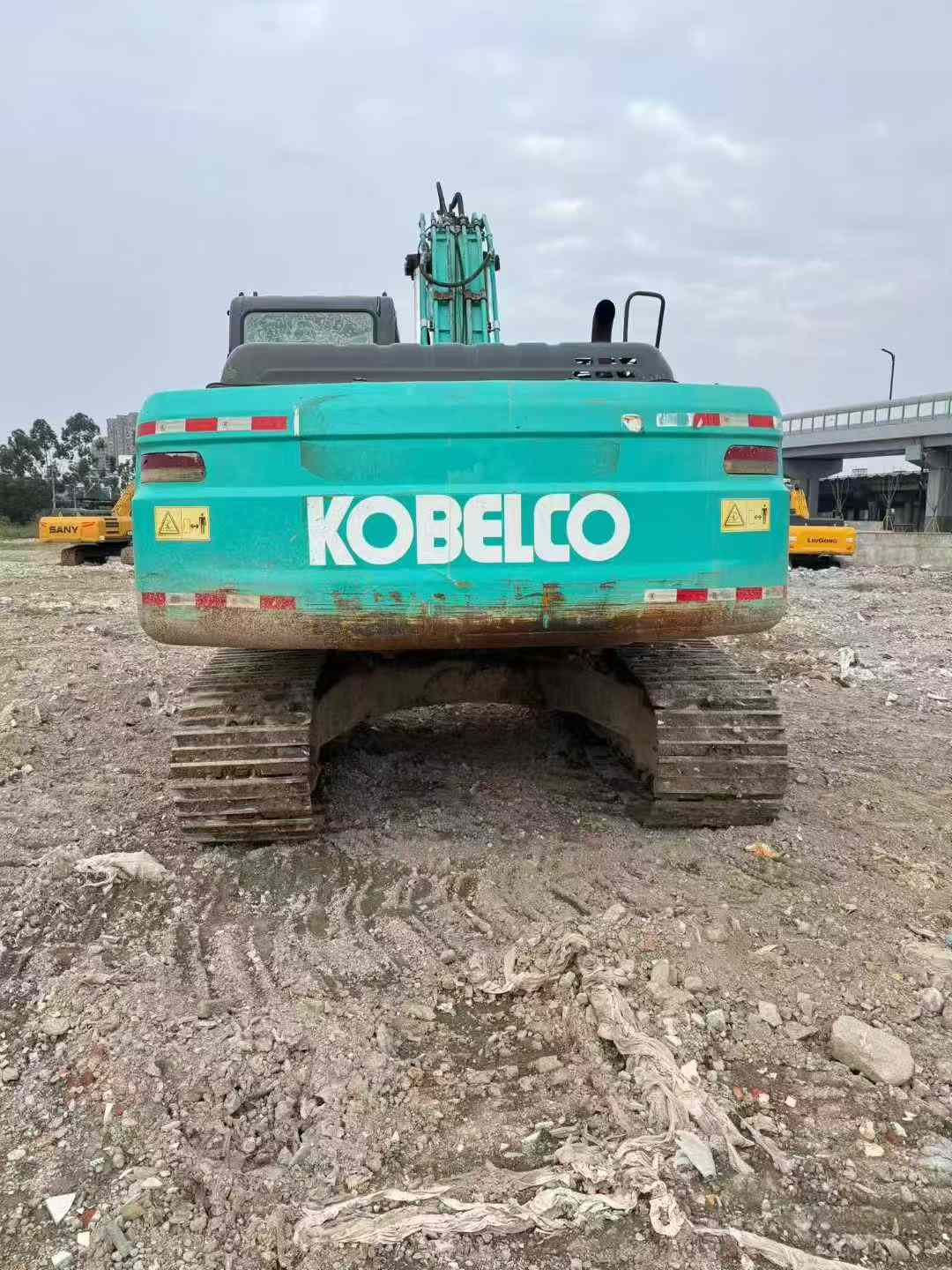 Used Kobelco SK210 Excavator 2015 Model / 3