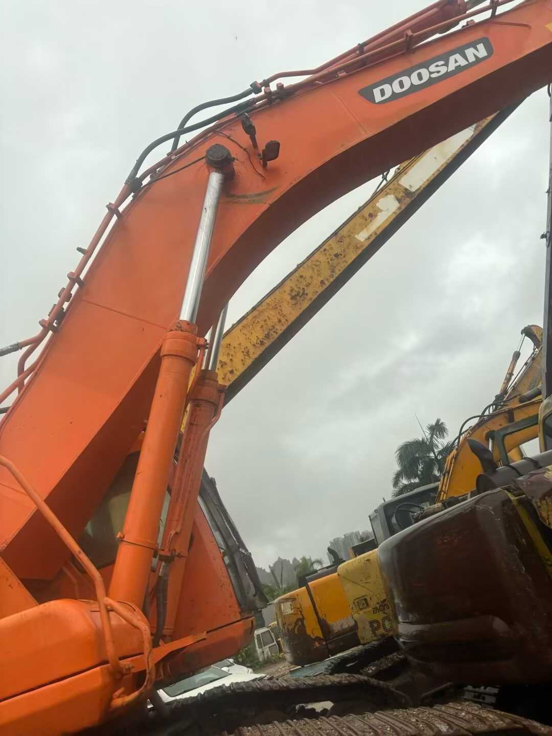 Used Doosan DX500 Excavator 2016 Model / 2