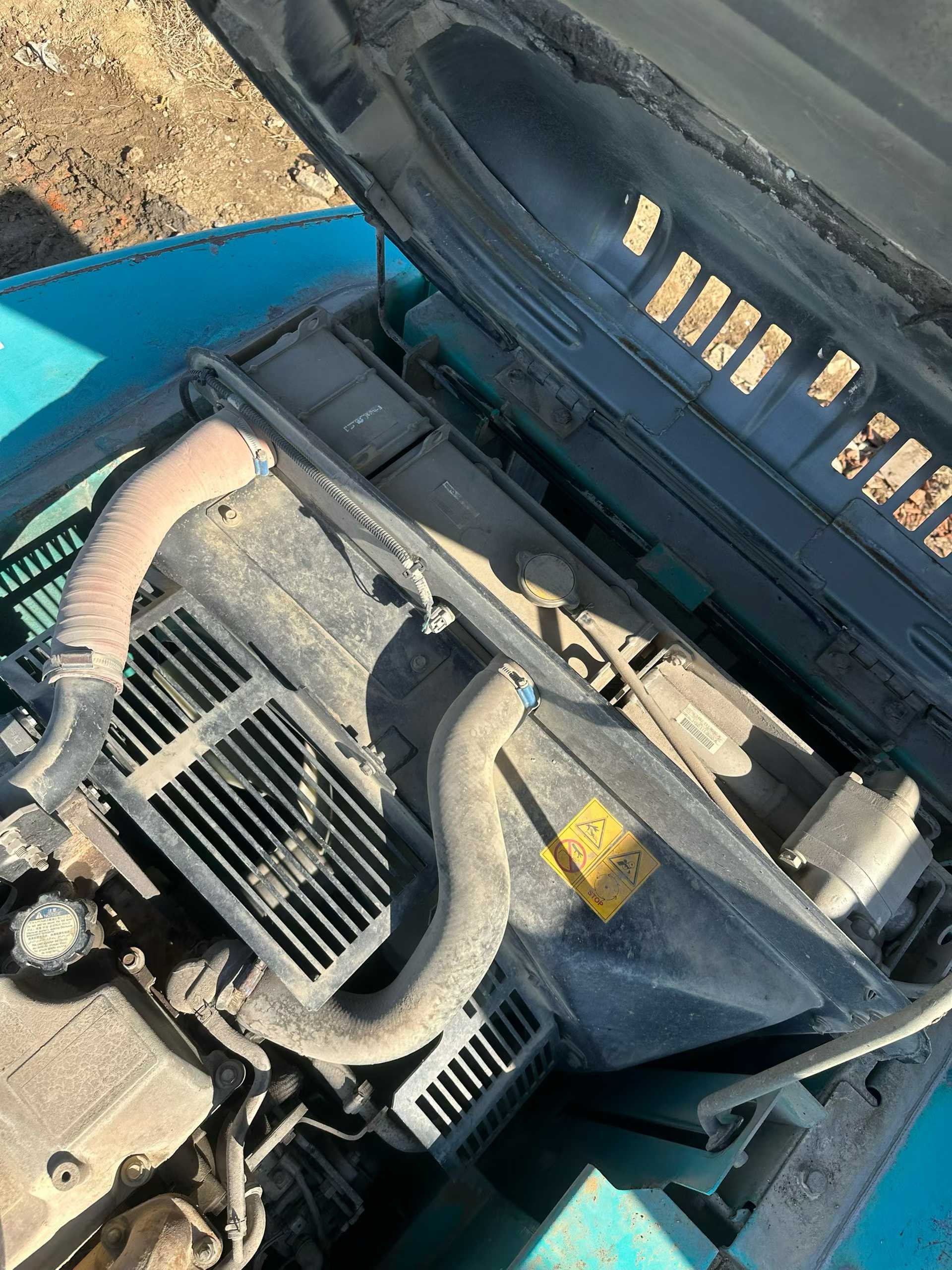 Used Kobelco SK2008 Excavator 2010 Model / 8