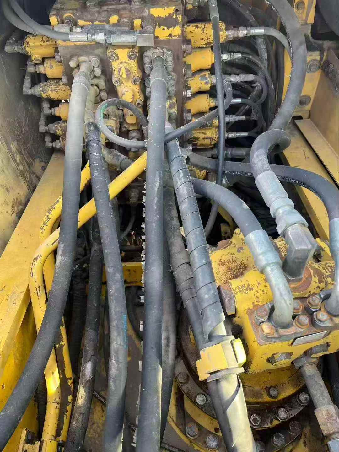 Used Komatsu PC200-8 Excavator 2010 Model / 5