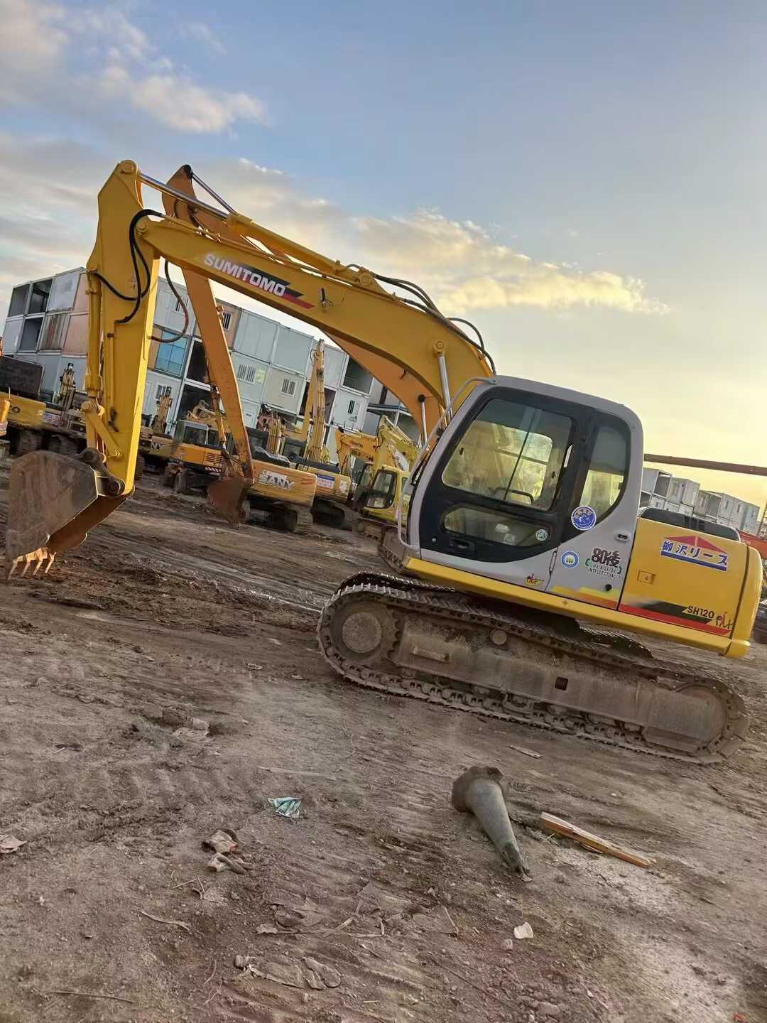 Used Sumitomo SH120 Excavator 2016 Model / 2