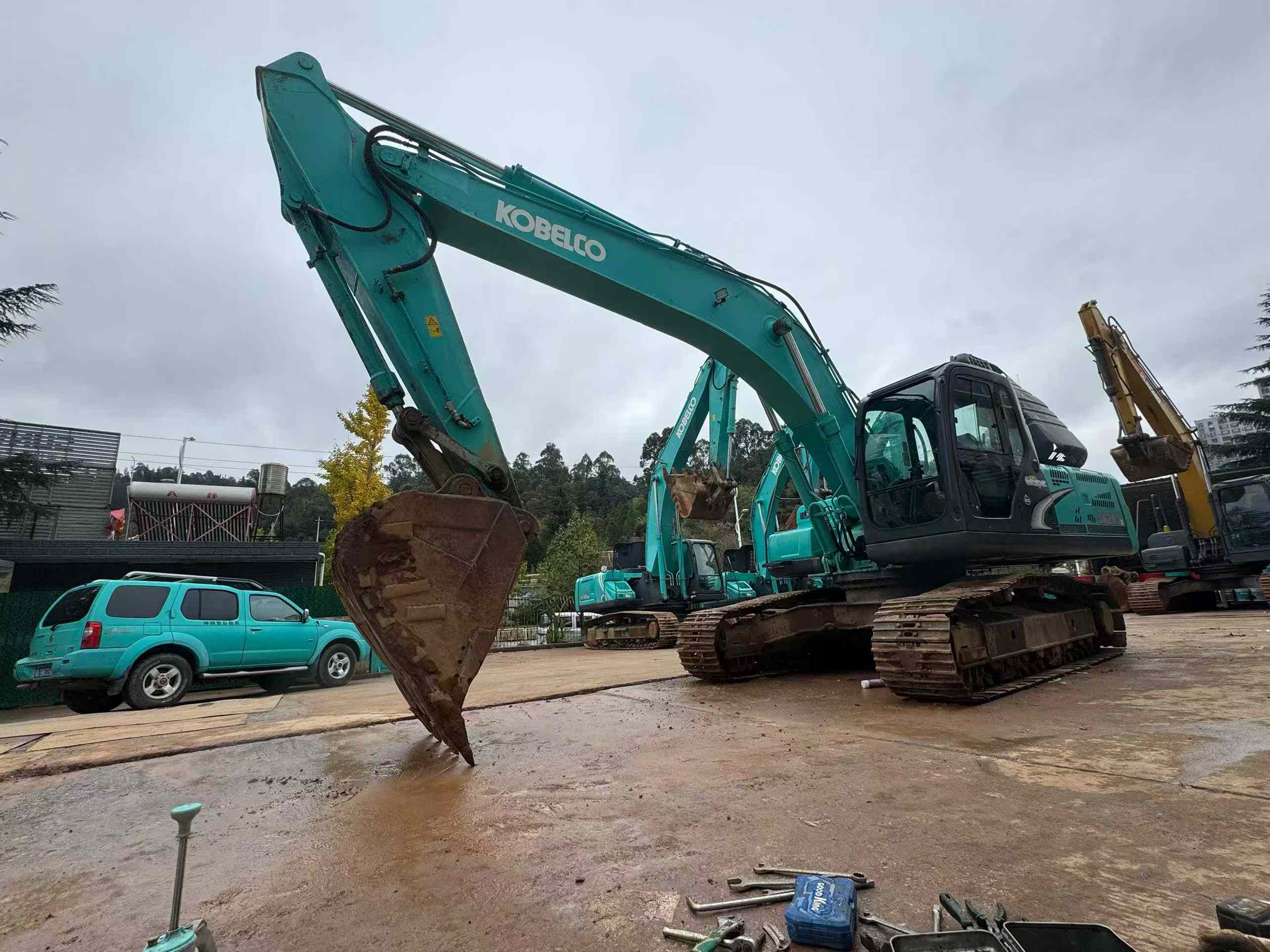 Used Kobelco SK250 Excavator 2011 Model / 3