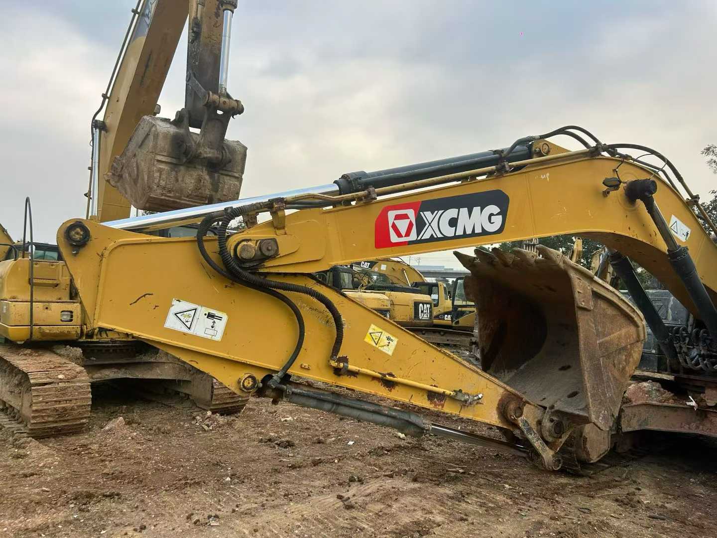 Used XCMG XE215 Excavator 2015 Model / 2