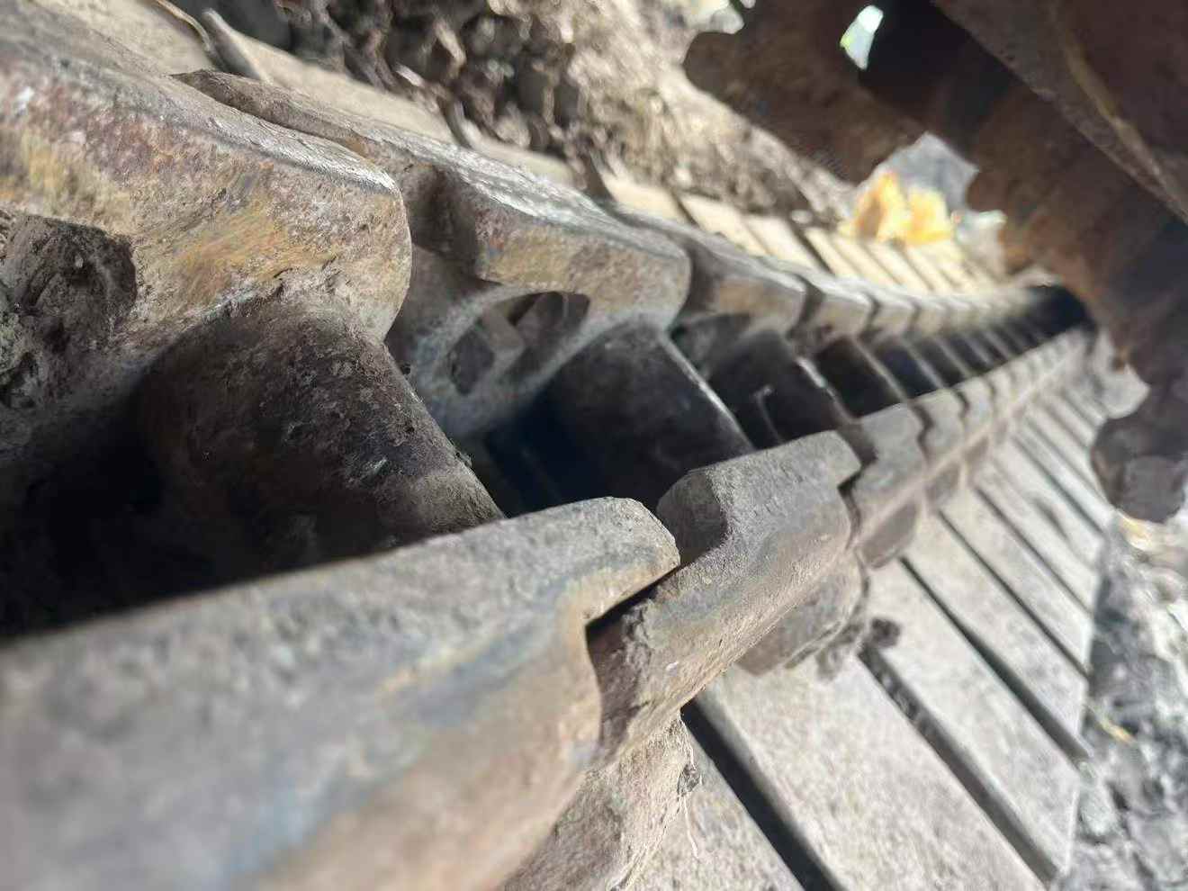 Used Kobelco SK200 Excavator 2016 Model / 6