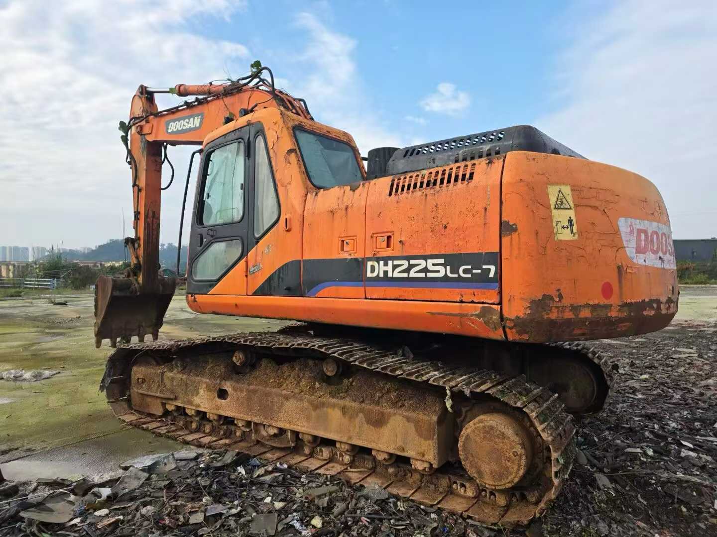 Used Doosan S225 Excavator 2016 Model