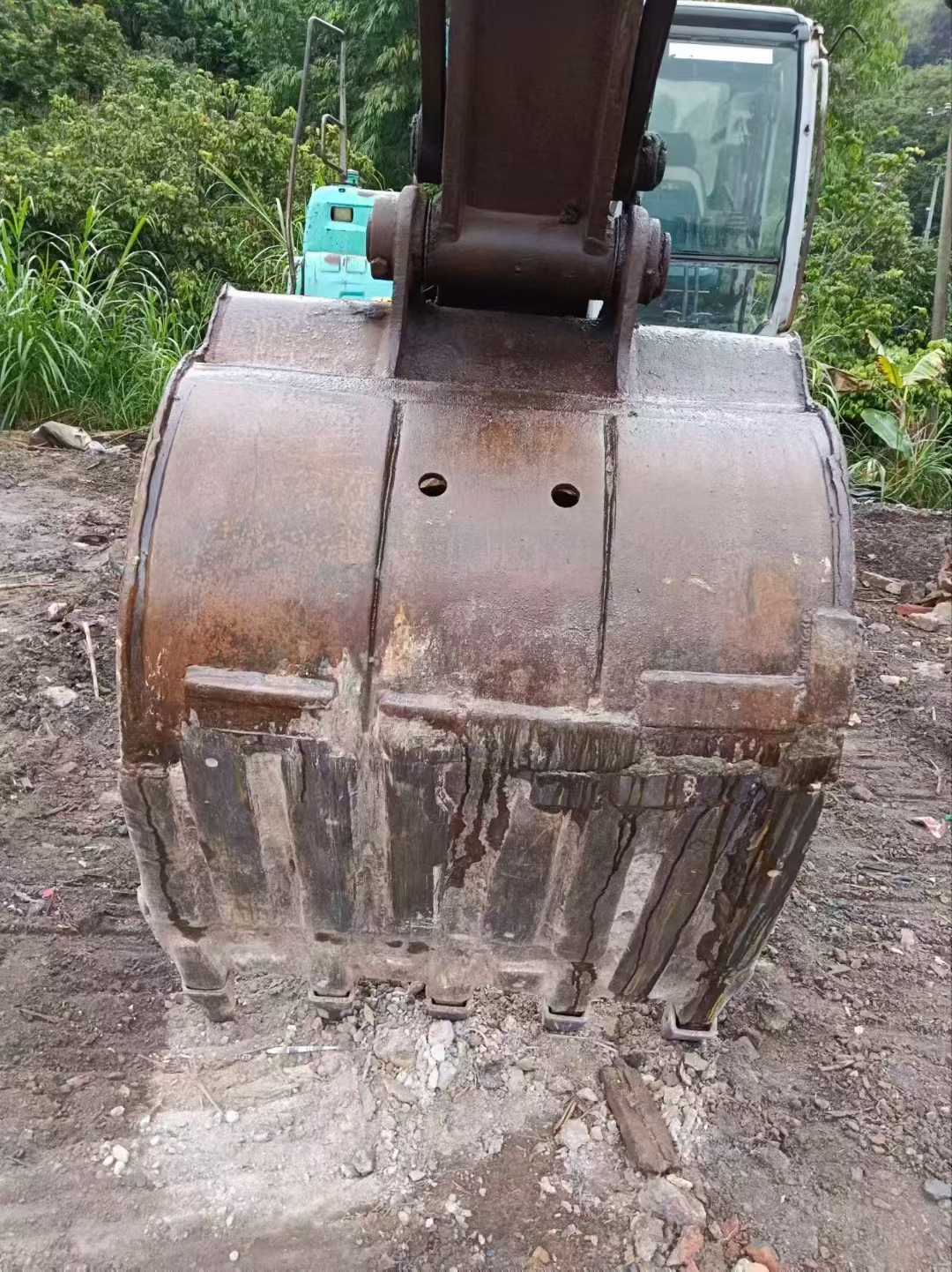 Used Kobelco SK200 Excavator 2016 Model / 8