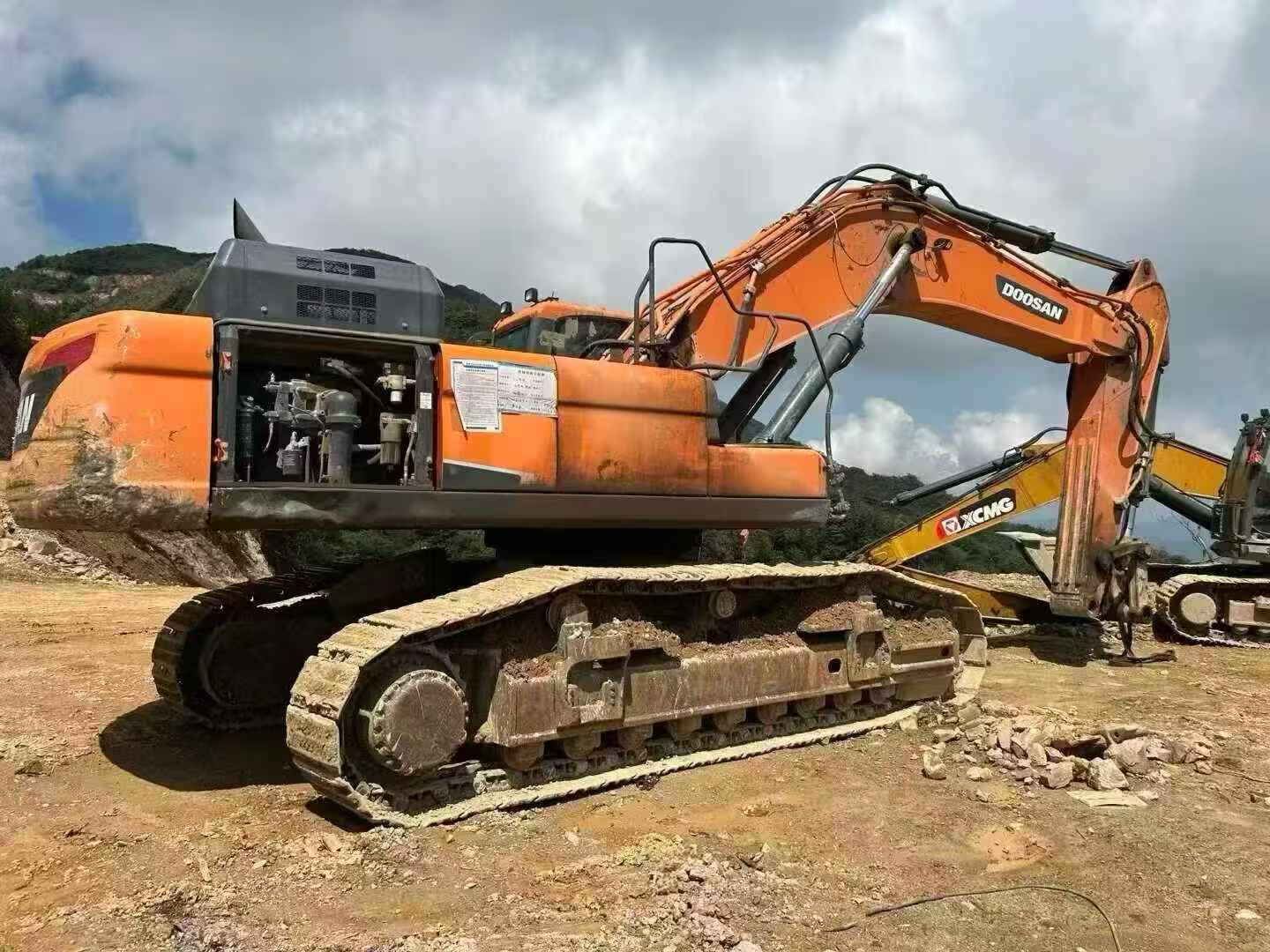 Used Doosan DX520RP-9C Excavator 2020 Model / 4