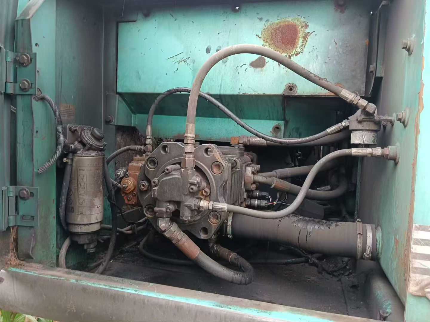 Used Kobelco SK200 Excavator 2016 Model / 6