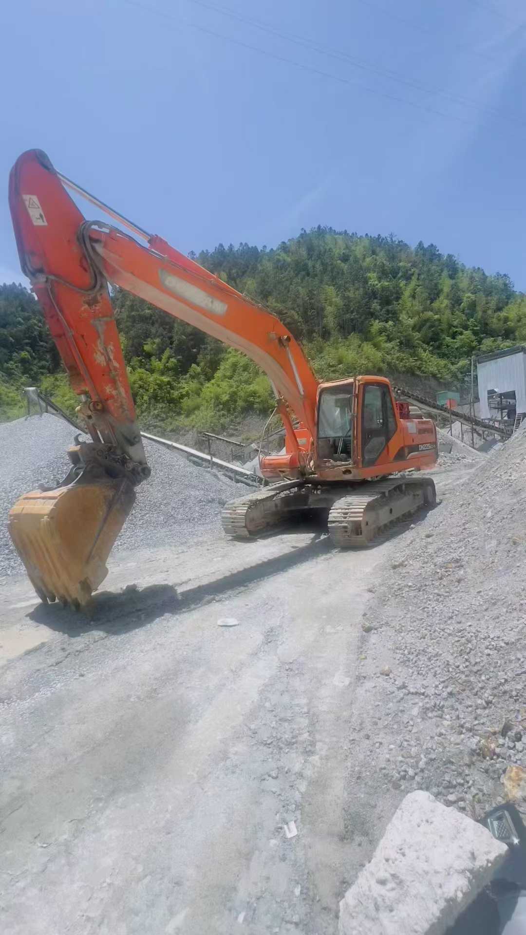 Used Doosan S225 Excavator 2016 Model / 5