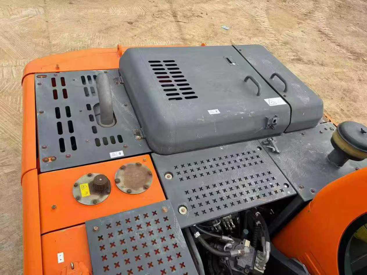 Used Doosan DX15 Excavator 2018 Model / 4