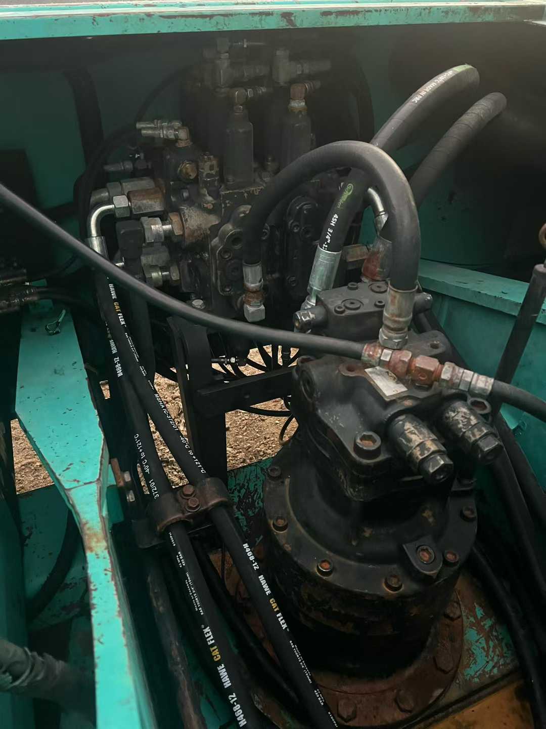 Used Kobelco SK200-10 Excavator 2016 Model / 3