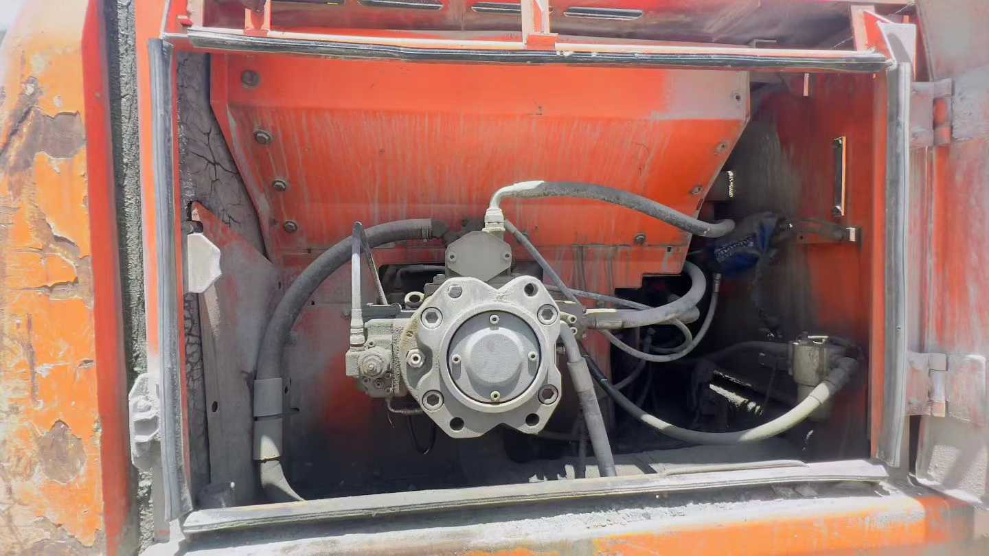 Used Doosan S225 Excavator 2016 Model / 4