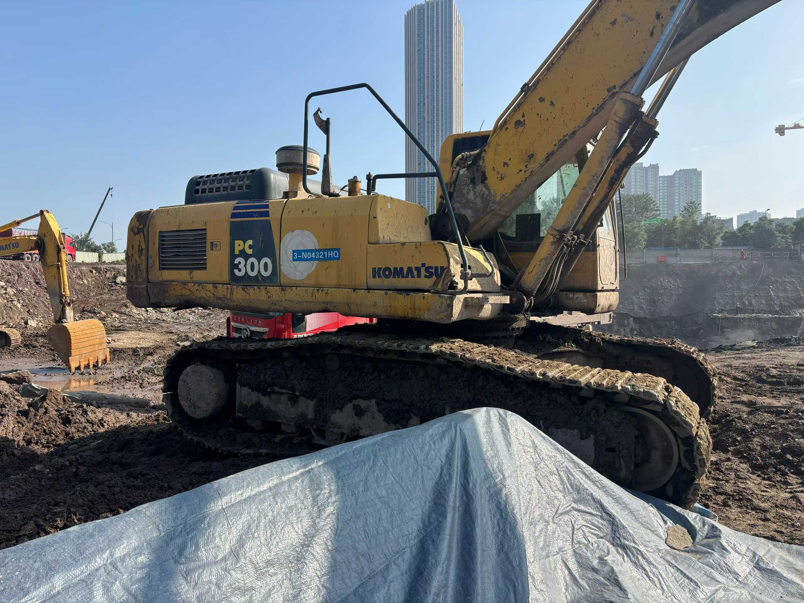 Used Komatsu PC300-8 Excavator 2017 Model