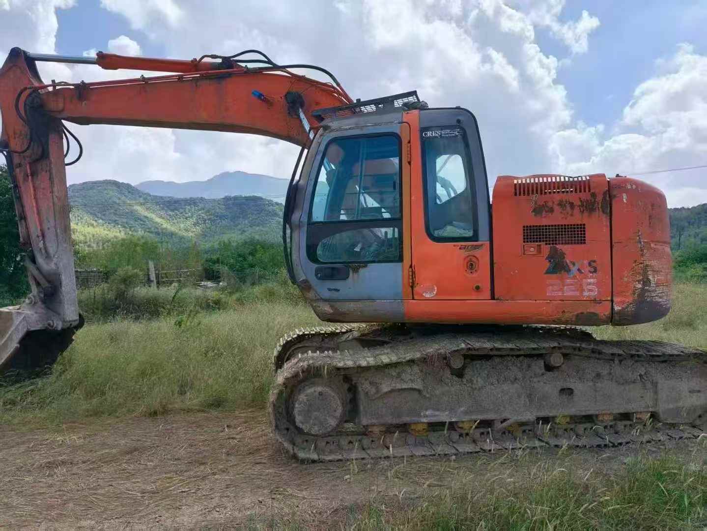 Used Hitachi EX225-6 Excavator 2016 Model