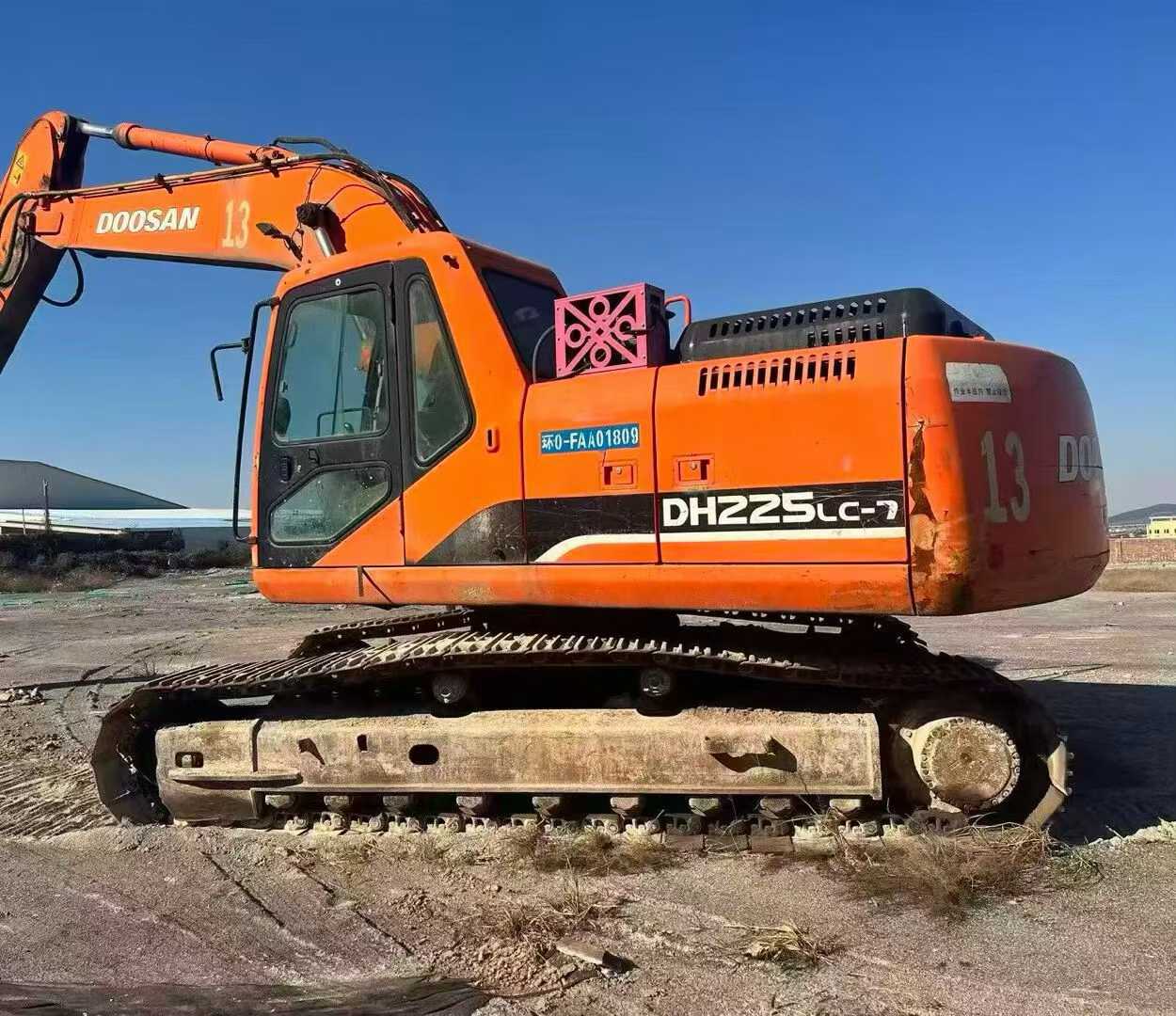 Used Doosan S225 Excavator 2016 Model / 2