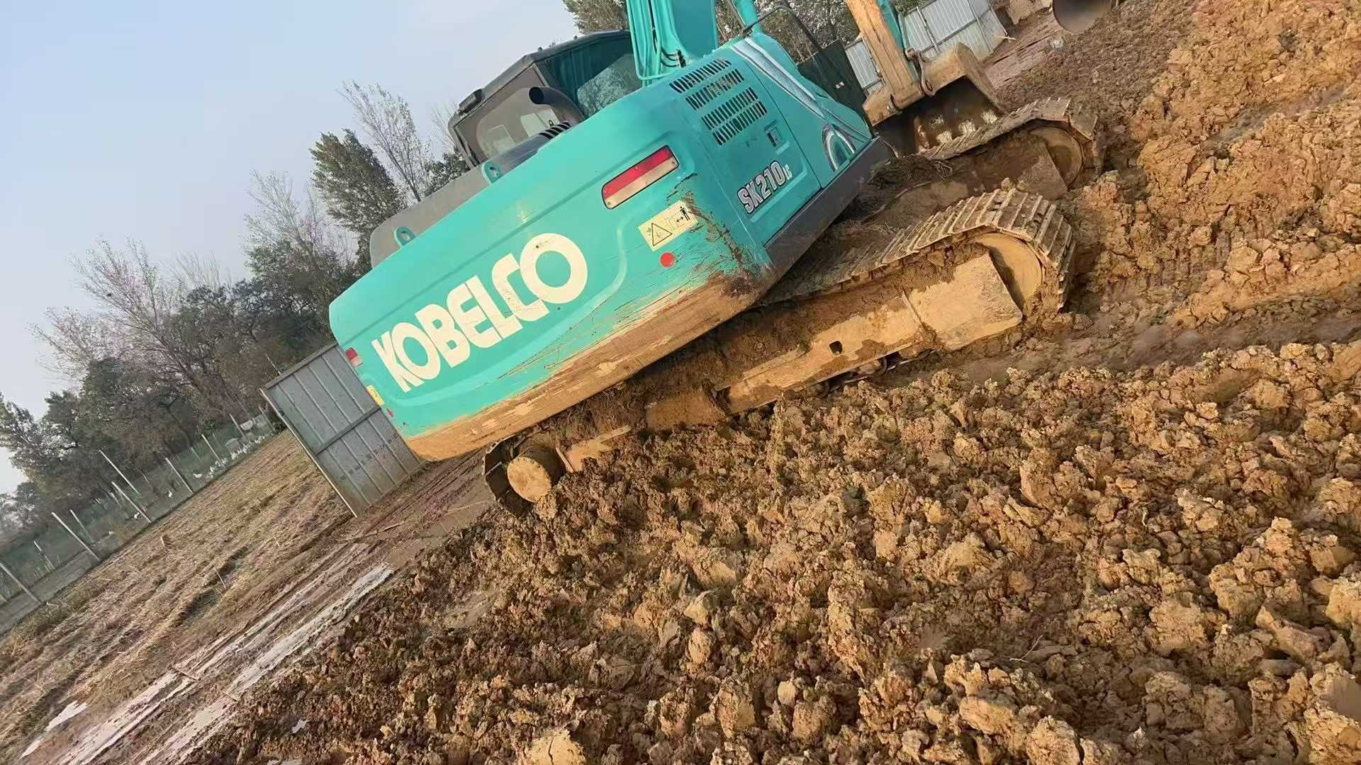Used Kobelco SK210 Excavator 2017 Model / 2