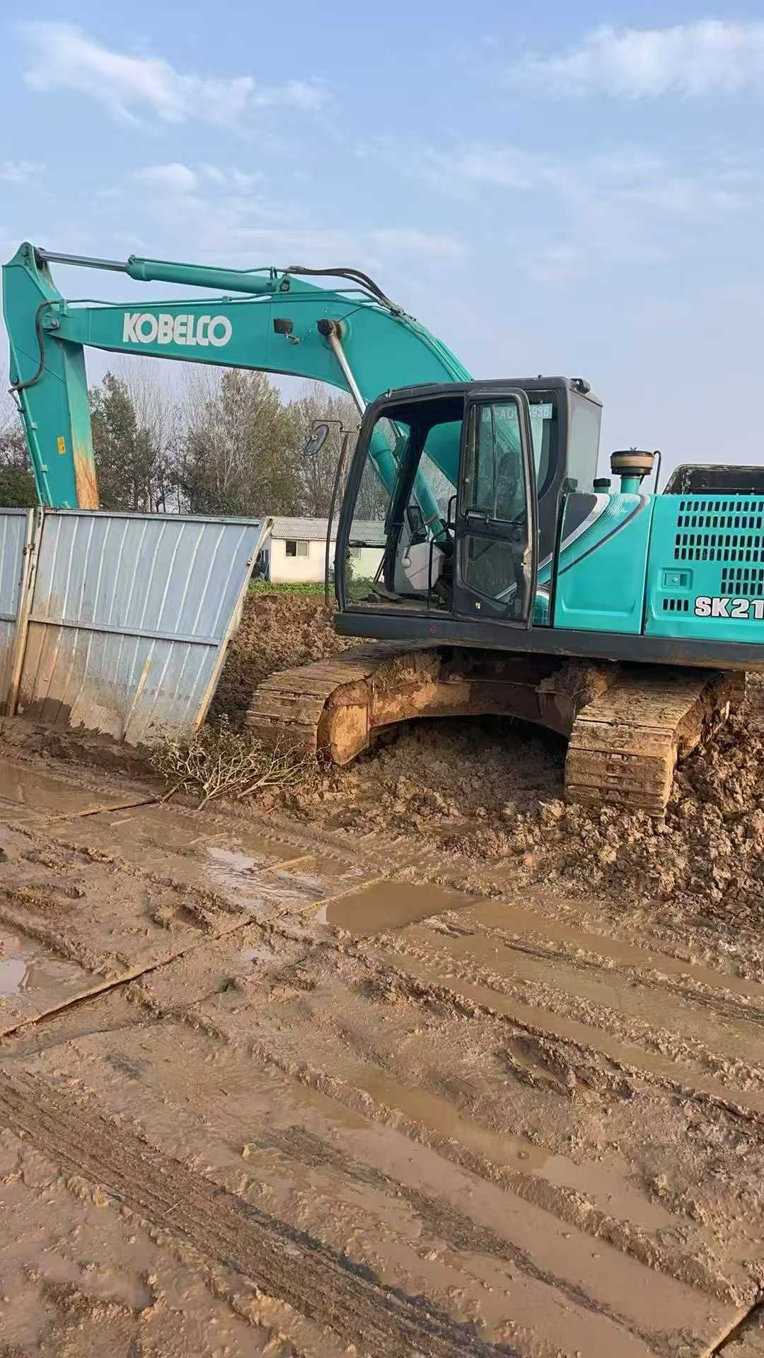 Used Kobelco SK210 Excavator 2017 Model / 8