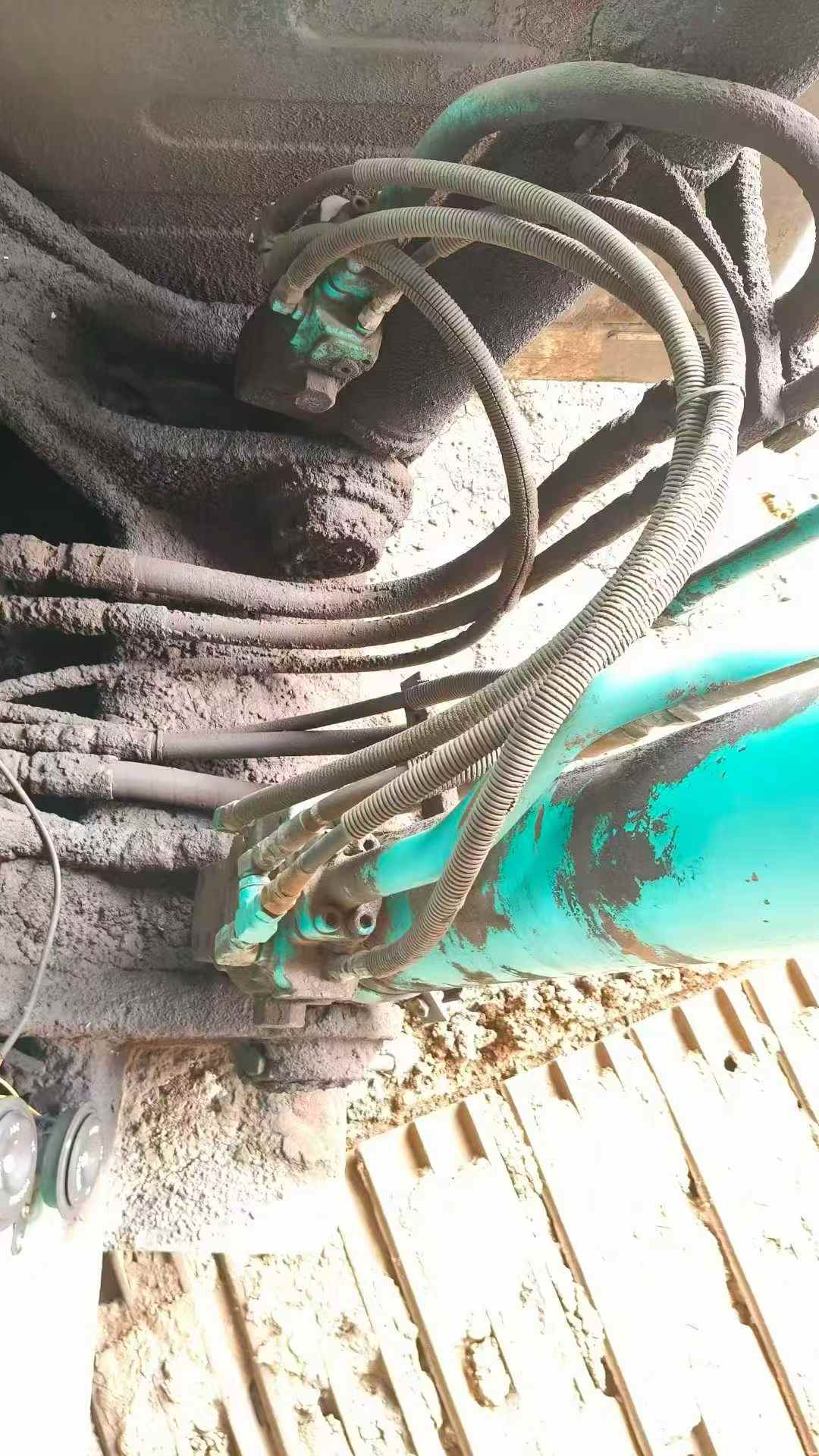 Used Kobelco SK200 Excavator 2016 Model / 8