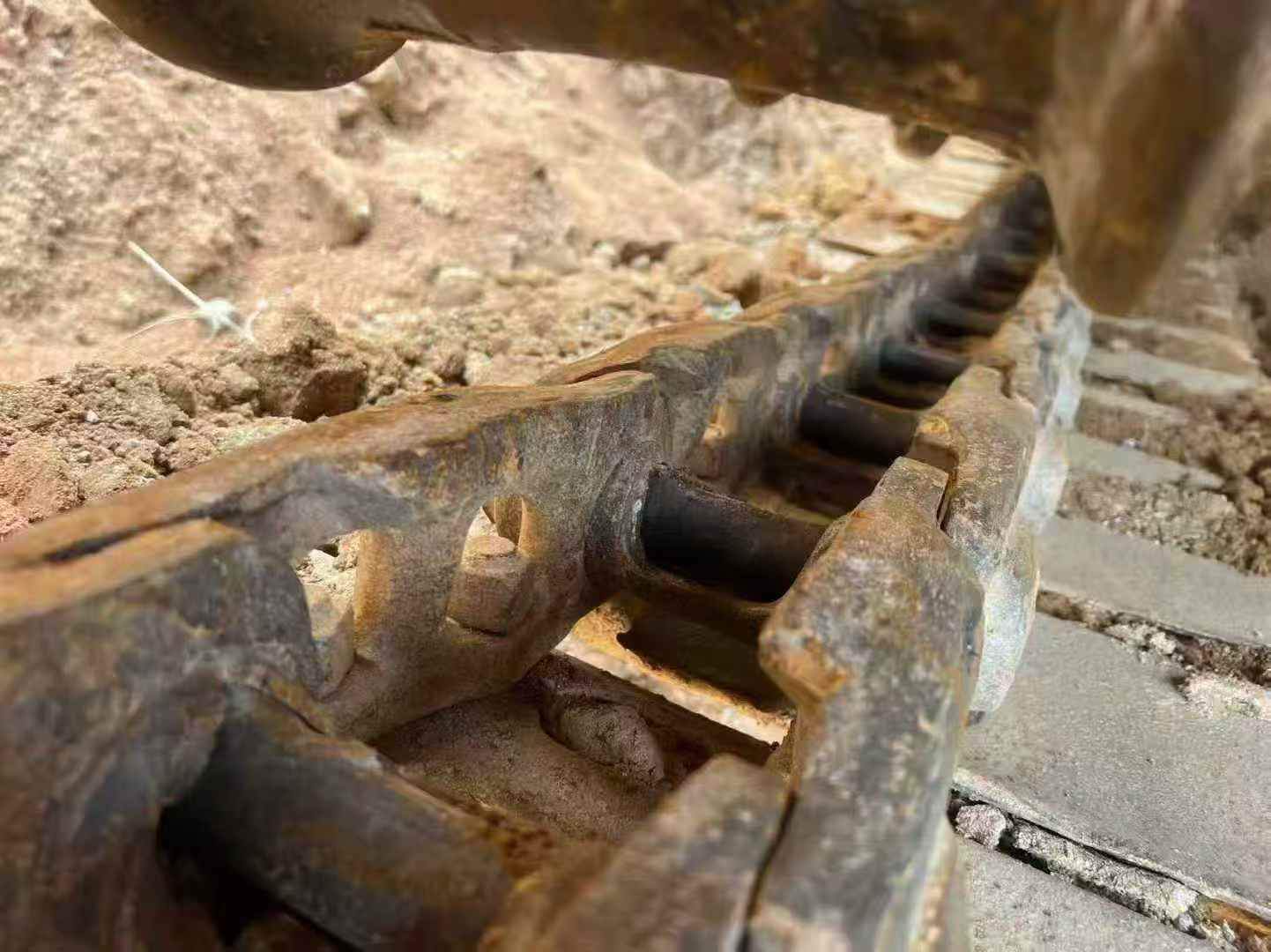 Used Kobelco SK210 Excavator 2011 Model / 6