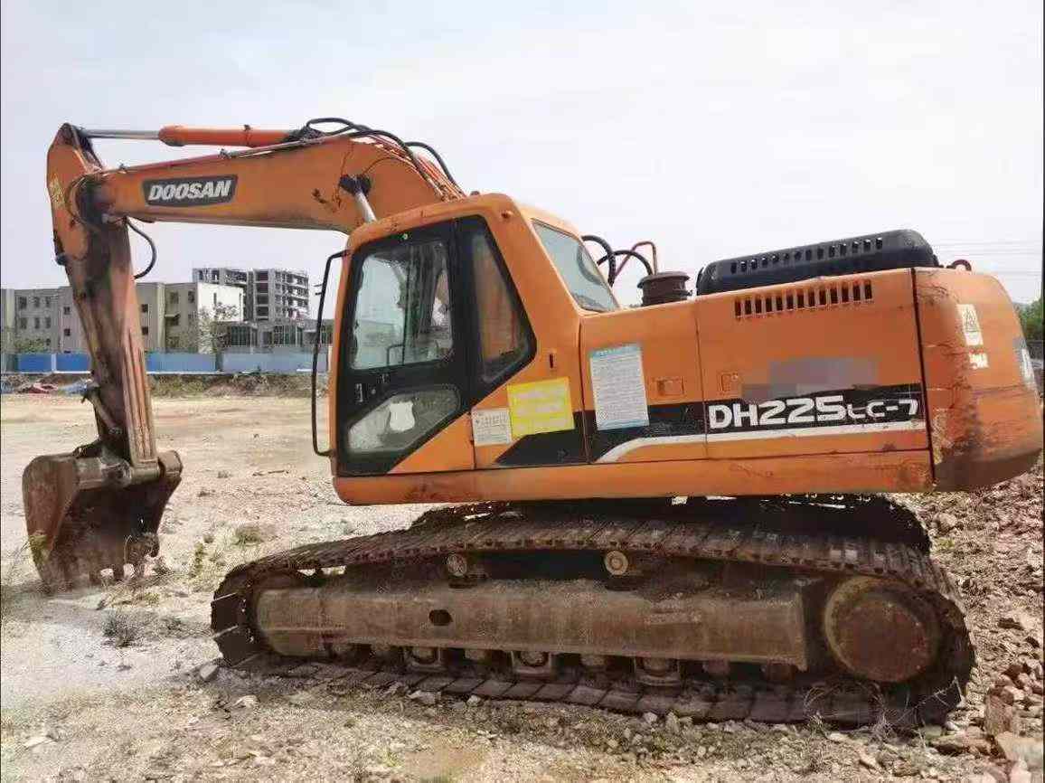 Used Doosan S225 Excavator 2009 Model / 2