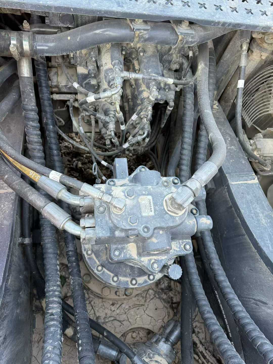 Used Doosan DX80 Excavator 2021 Model / 6