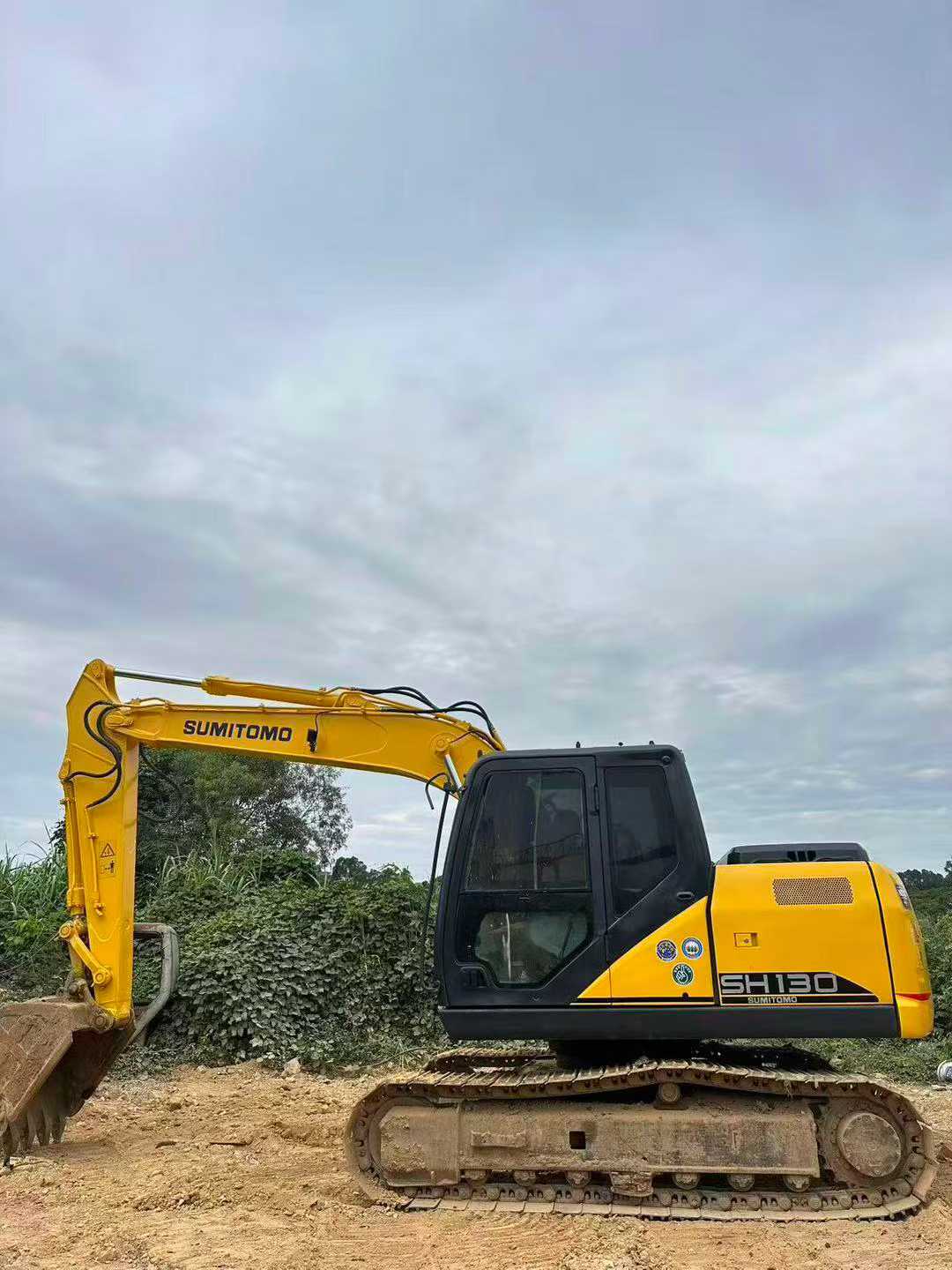 Used Sumitomo SH130-5 Excavator 2014 Model