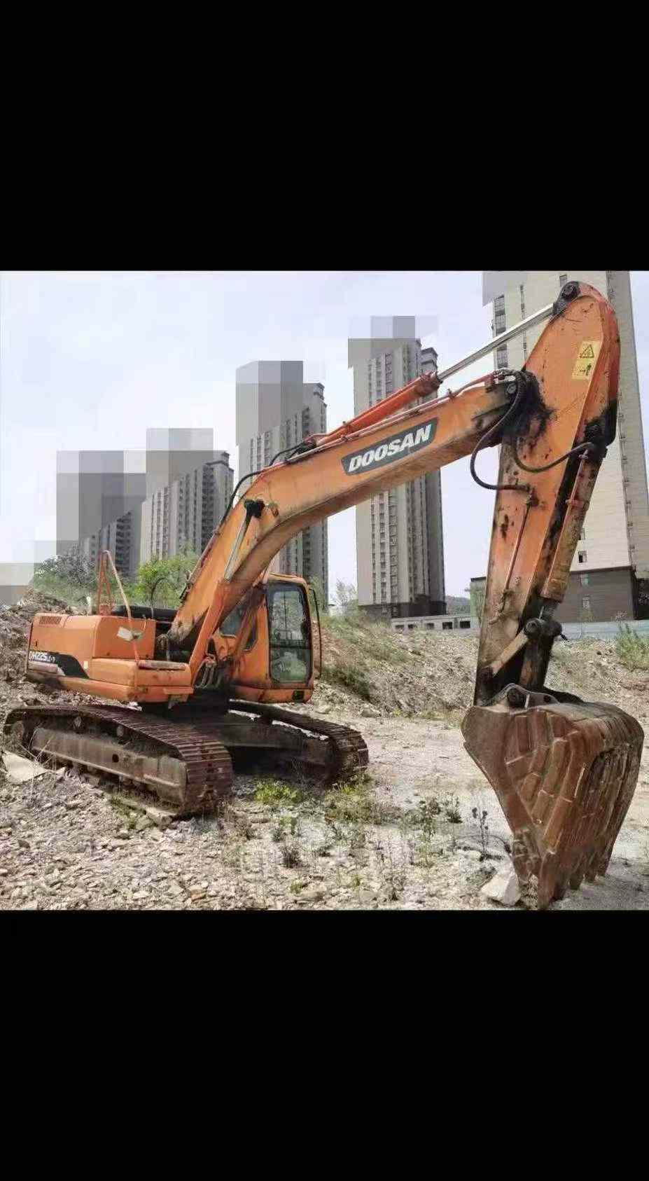 Used Doosan S225 Excavator 2009 Model / 3