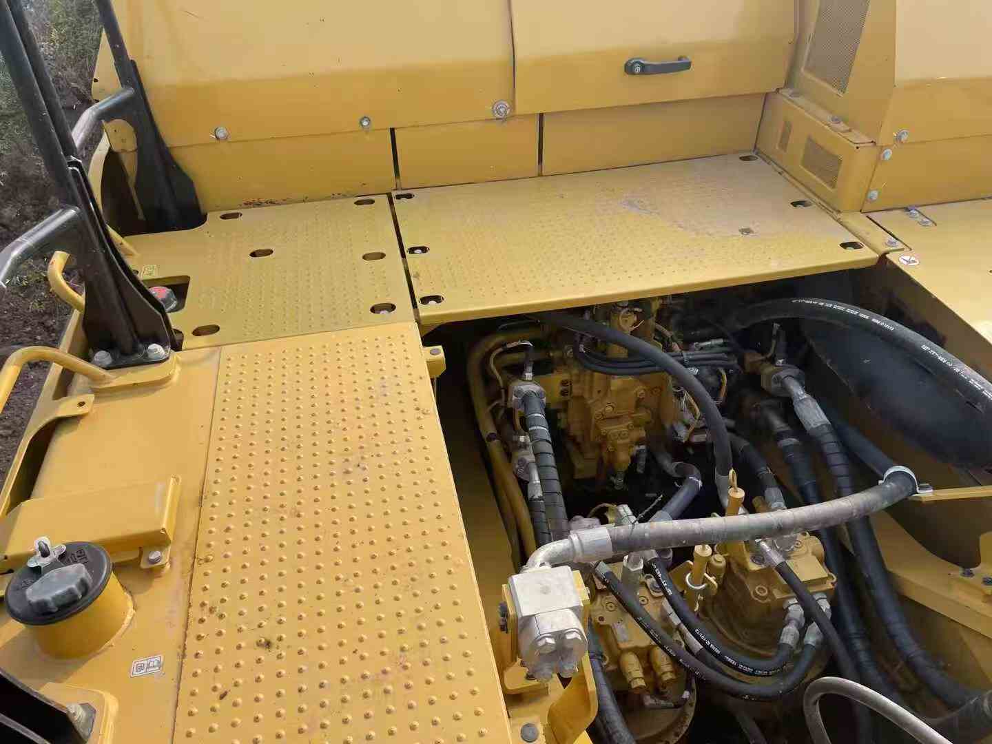 Used Caterpillar CAT352  Excavator 2022 Model / 5