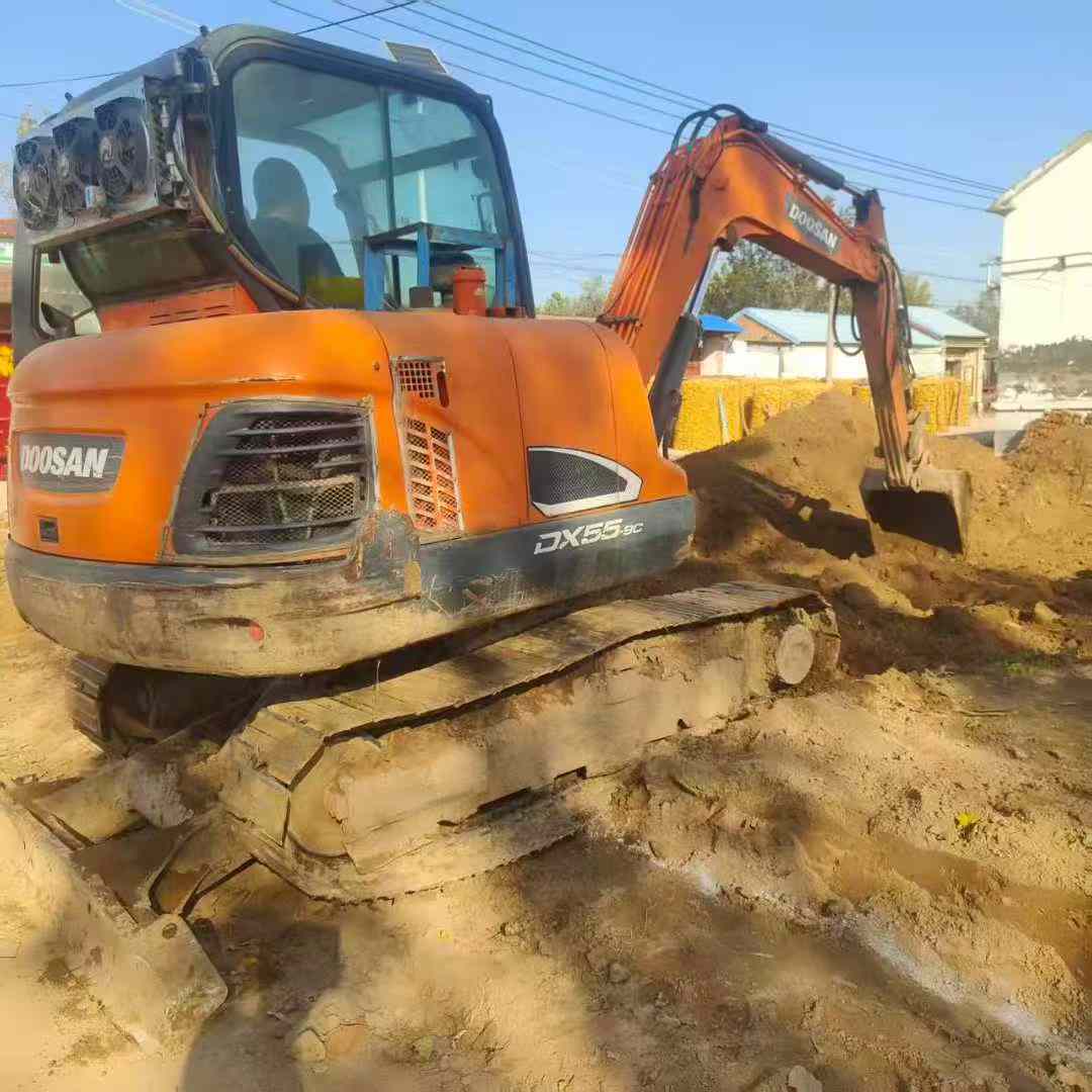 Used Doosan DH55 Excavator 2017 Model / 8