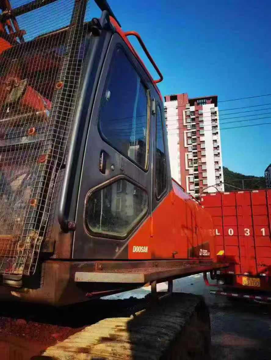 Used Kato HD1023R Excavator 2016 Model