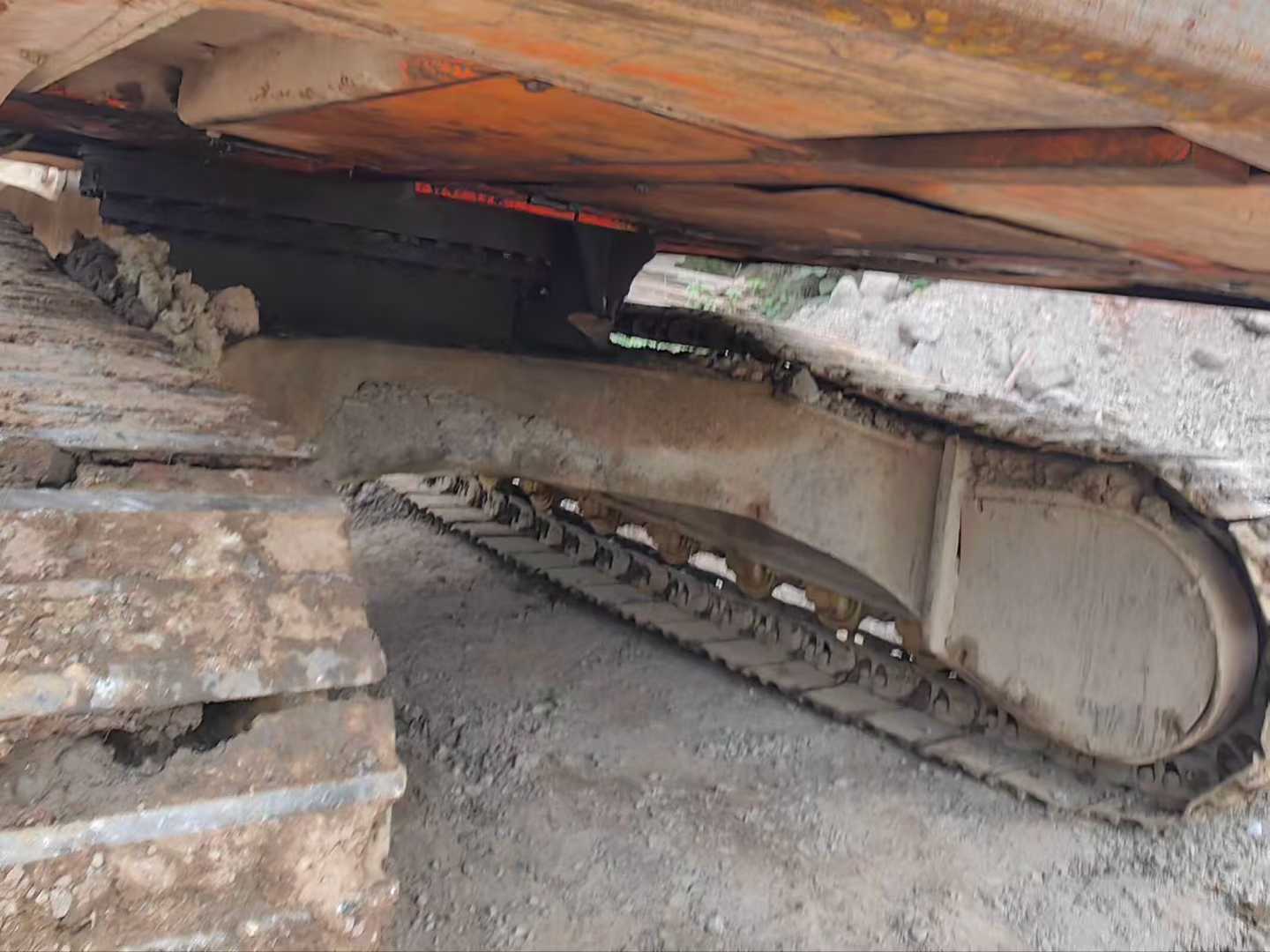 Used Doosan S225 Excavator 2011 Model / 4